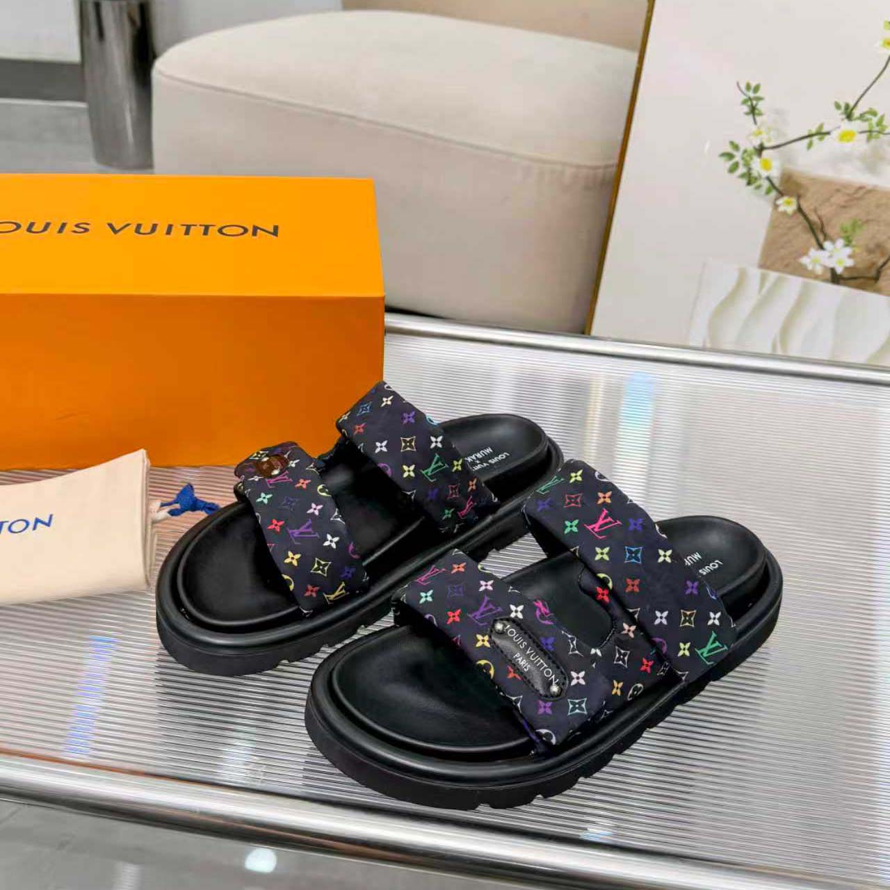Louis Vuitton LV x TM Pool Pillow Comfort Mule   1AJLGU - DopestKickz