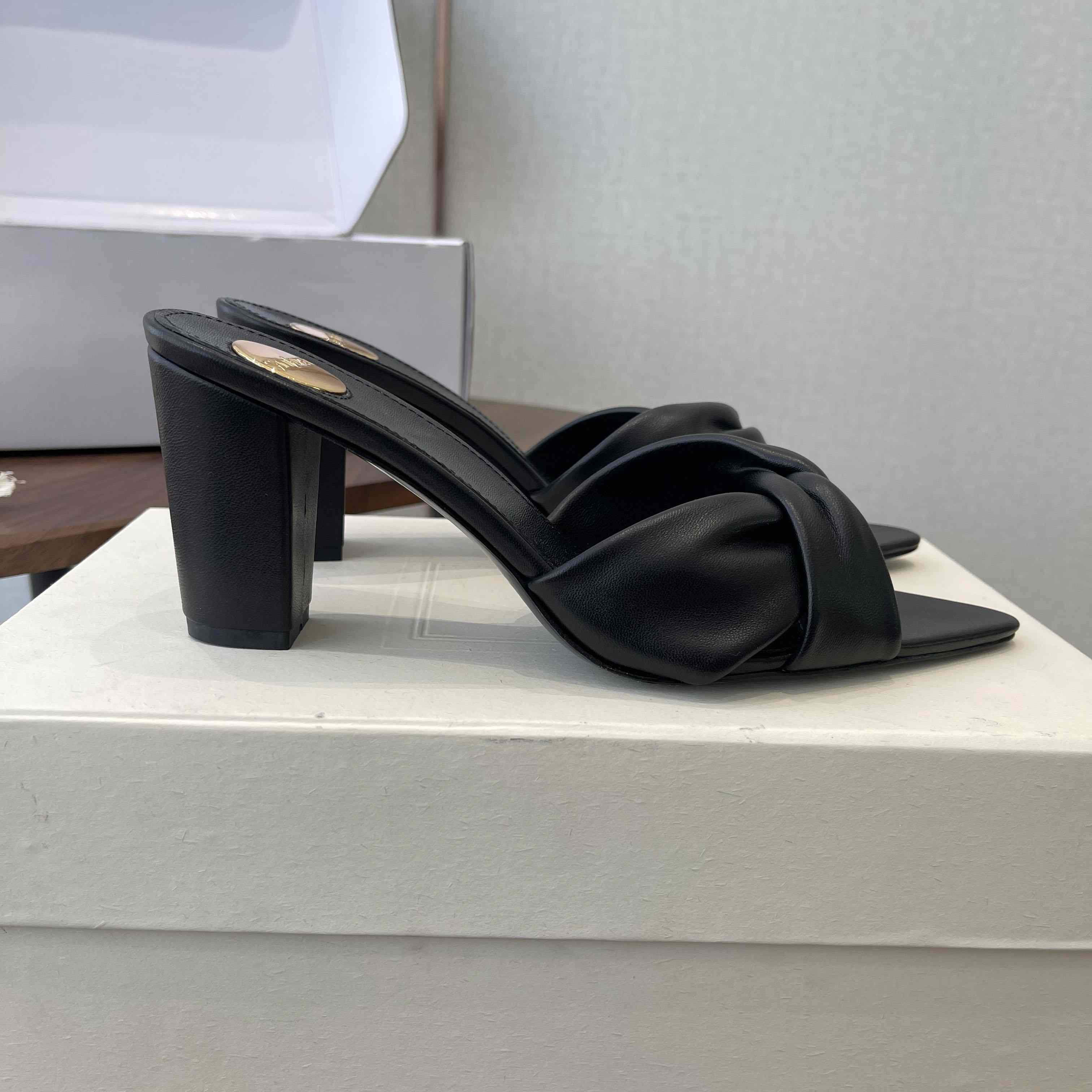 Saint Laurent FRANCIANE Mules In Smooth Leather - DopestKickz