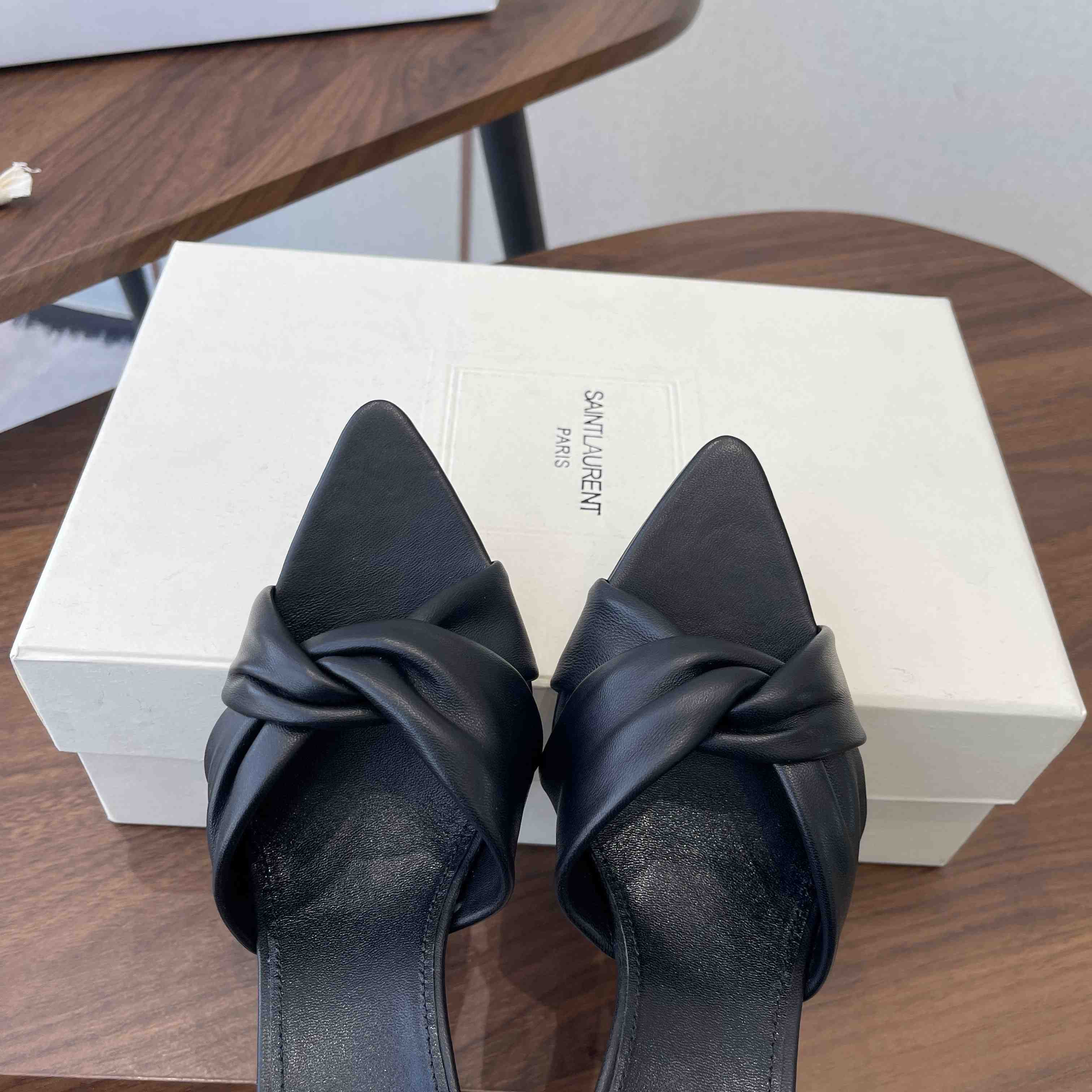 Saint Laurent FRANCIANE Mules In Smooth Leather - DopestKickz