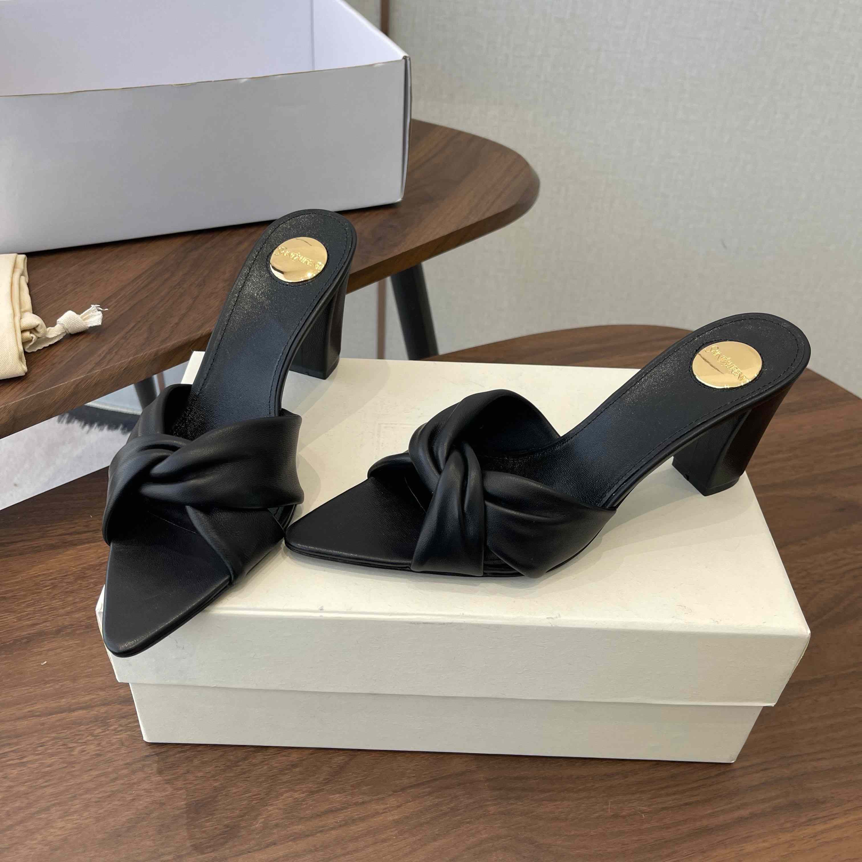 Saint Laurent FRANCIANE Mules In Smooth Leather - DopestKickz