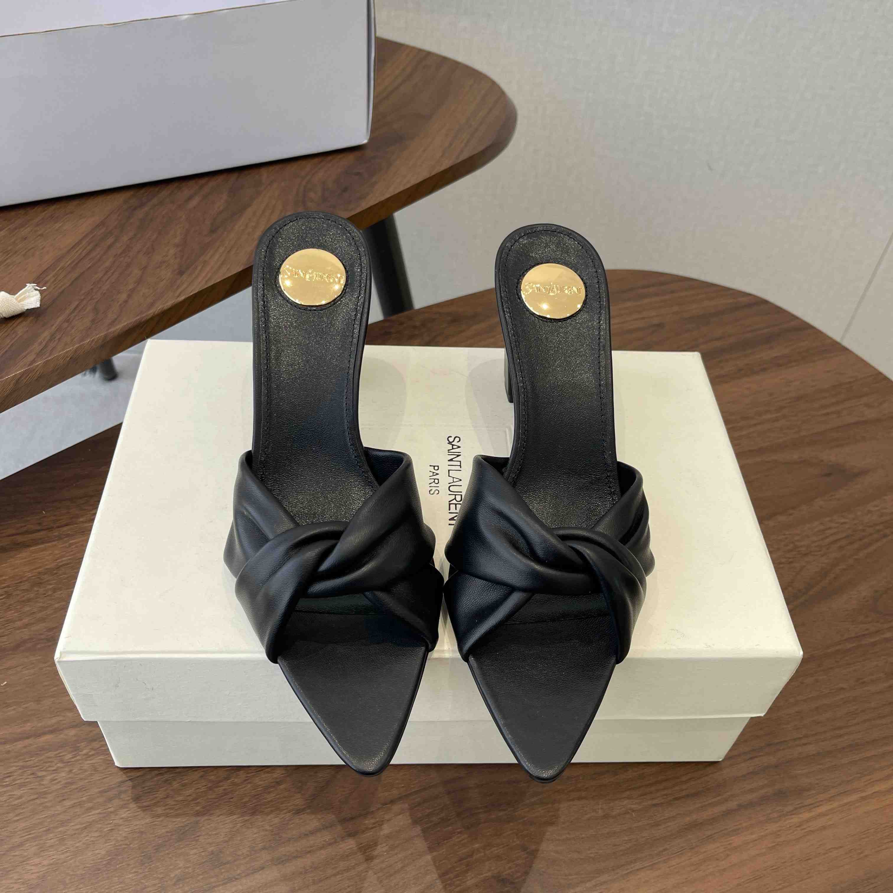 Saint Laurent FRANCIANE Mules In Smooth Leather - DopestKickz