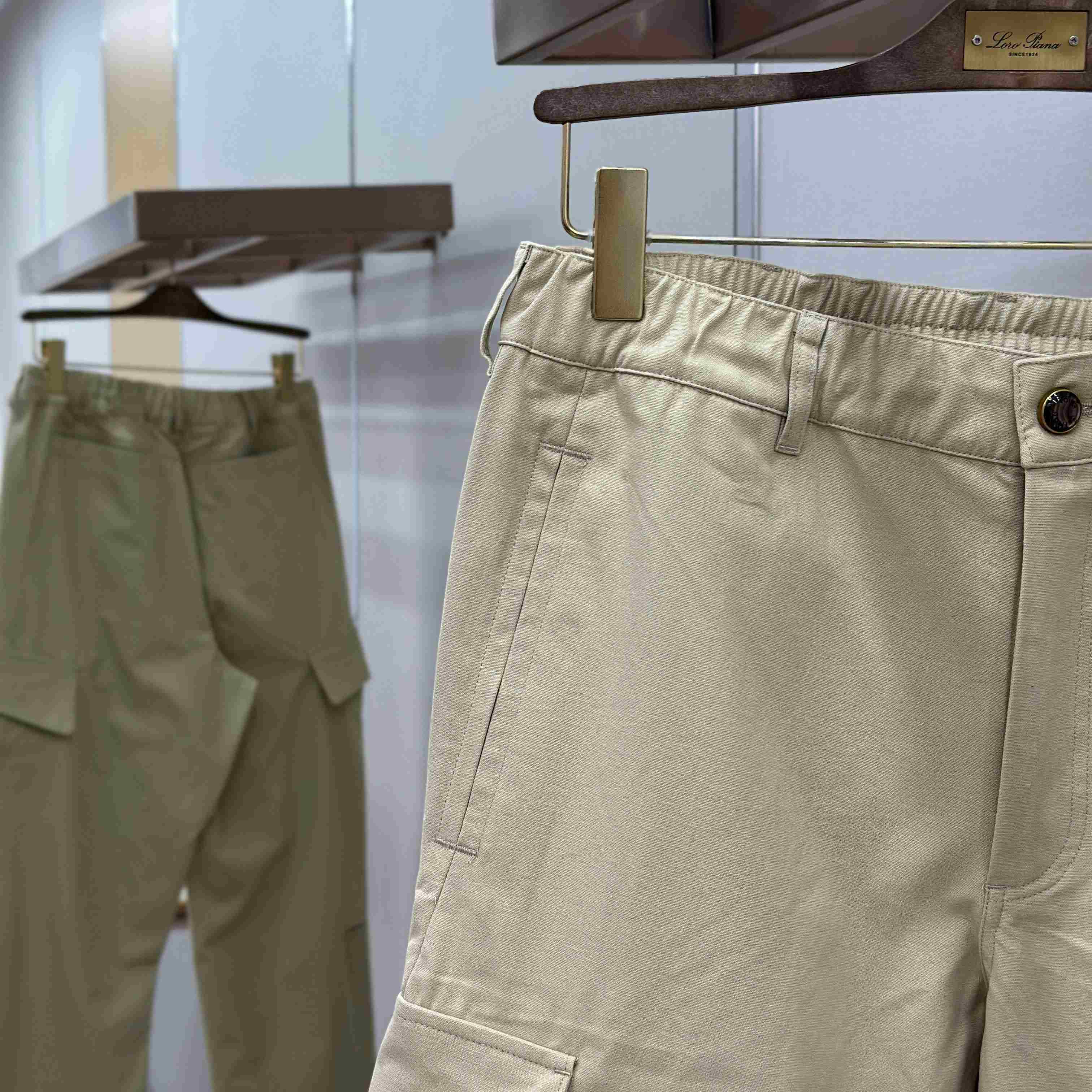 Louis Vuitton Embroidered Cotton Cargo Pants 1AJTZR - DopestKickz