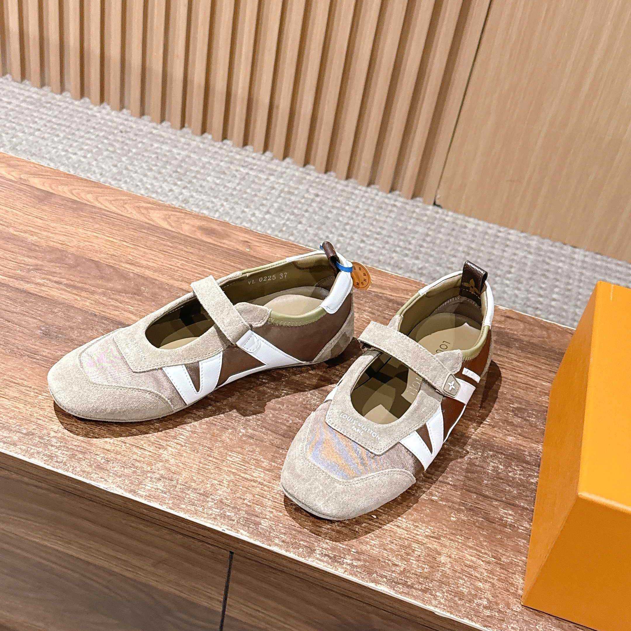 Louis Vuitton LV Sneakerina Mary Jane   1AJP00 - DopestKickz