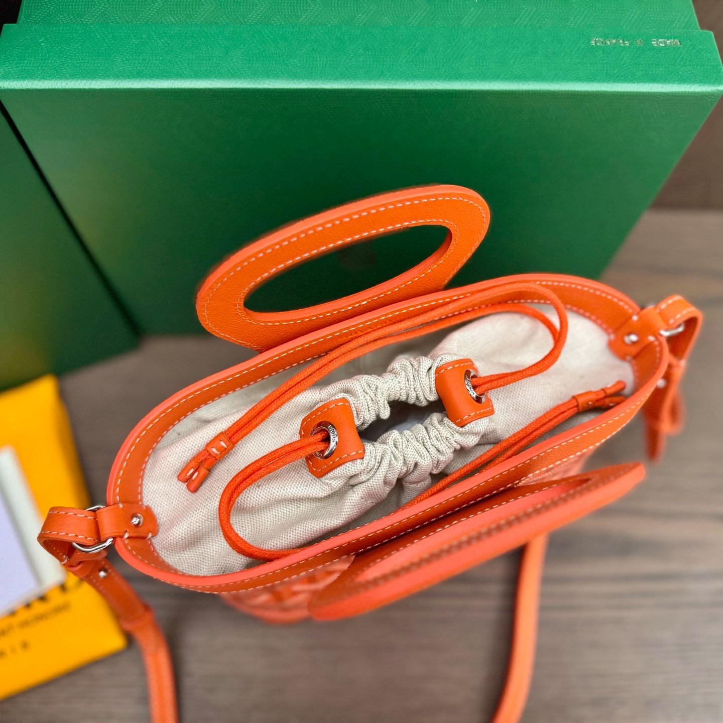 Goyard Beluga Mini Bag - DopestKickz