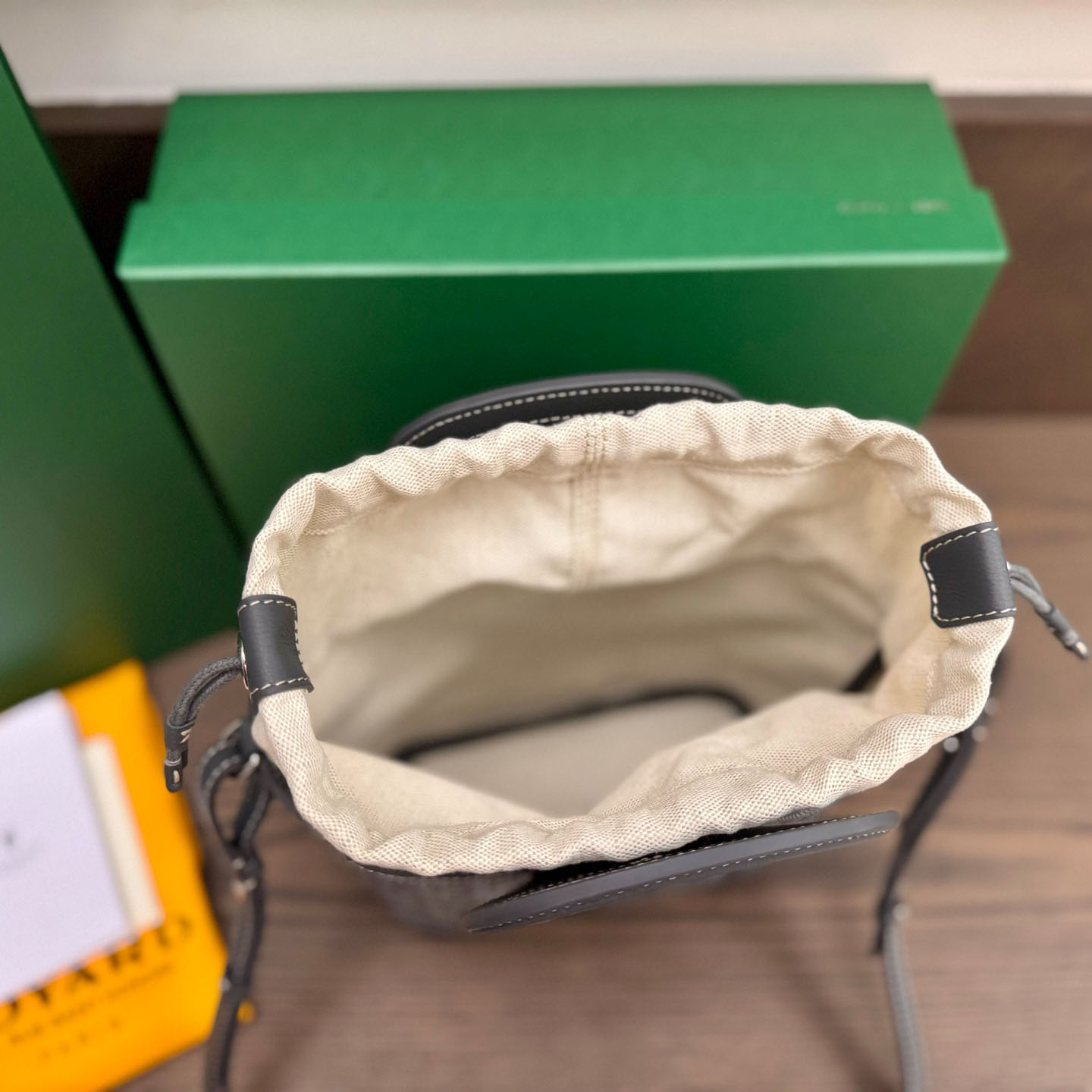 Goyard Beluga Mini Bag - DopestKickz