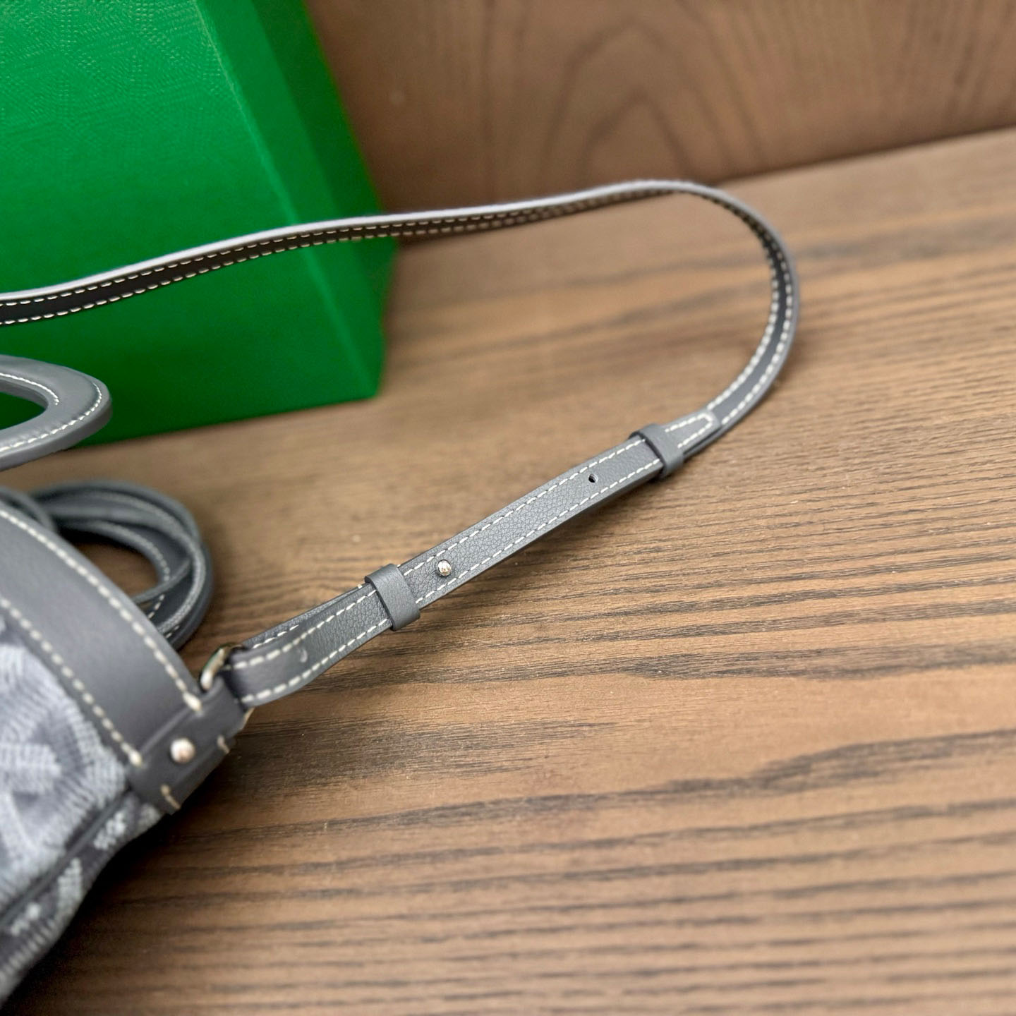 Goyard Beluga Mini Bag - DopestKickz