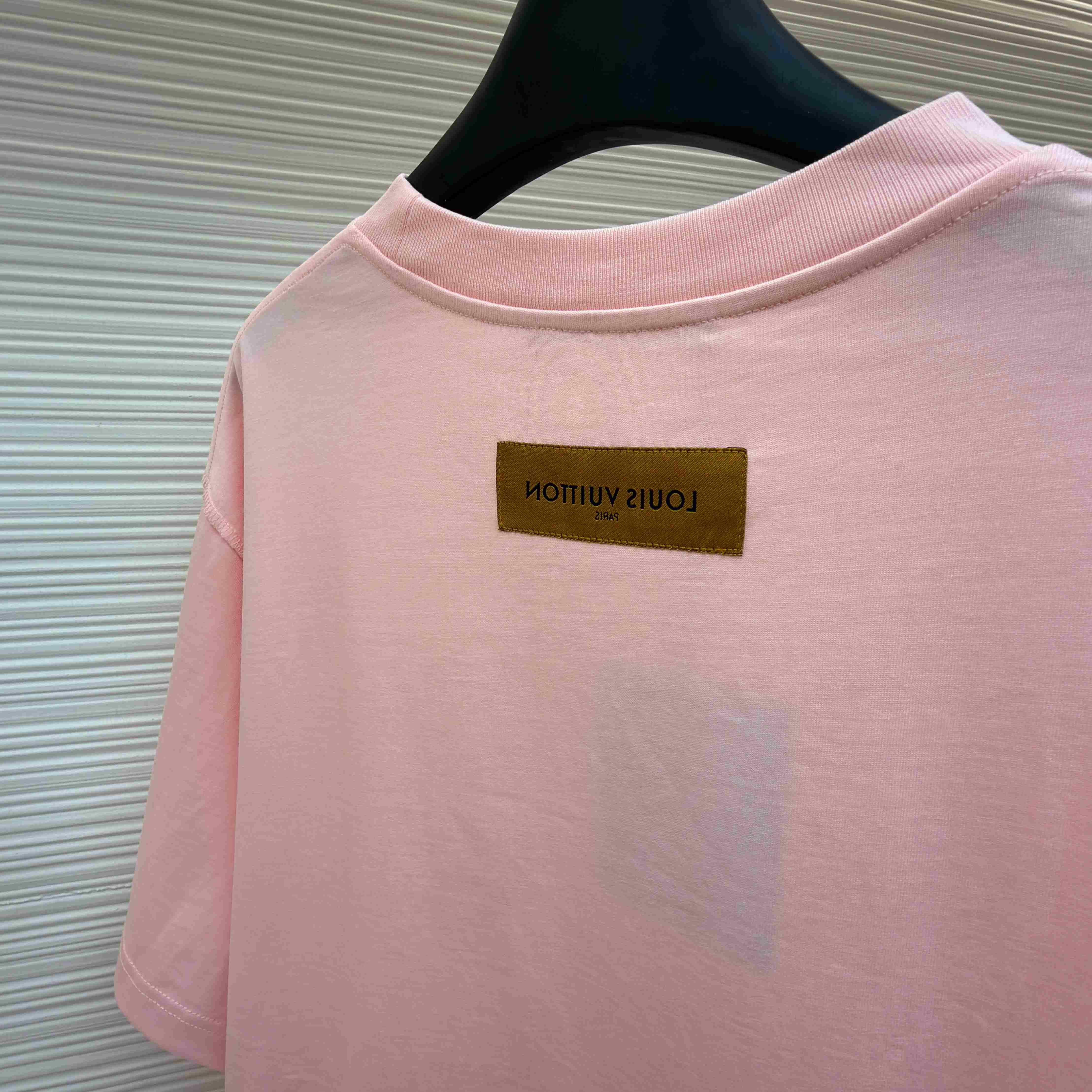 Louis Vuitton Embossed LV T-Shirt   1AJDUU - DopestKickz