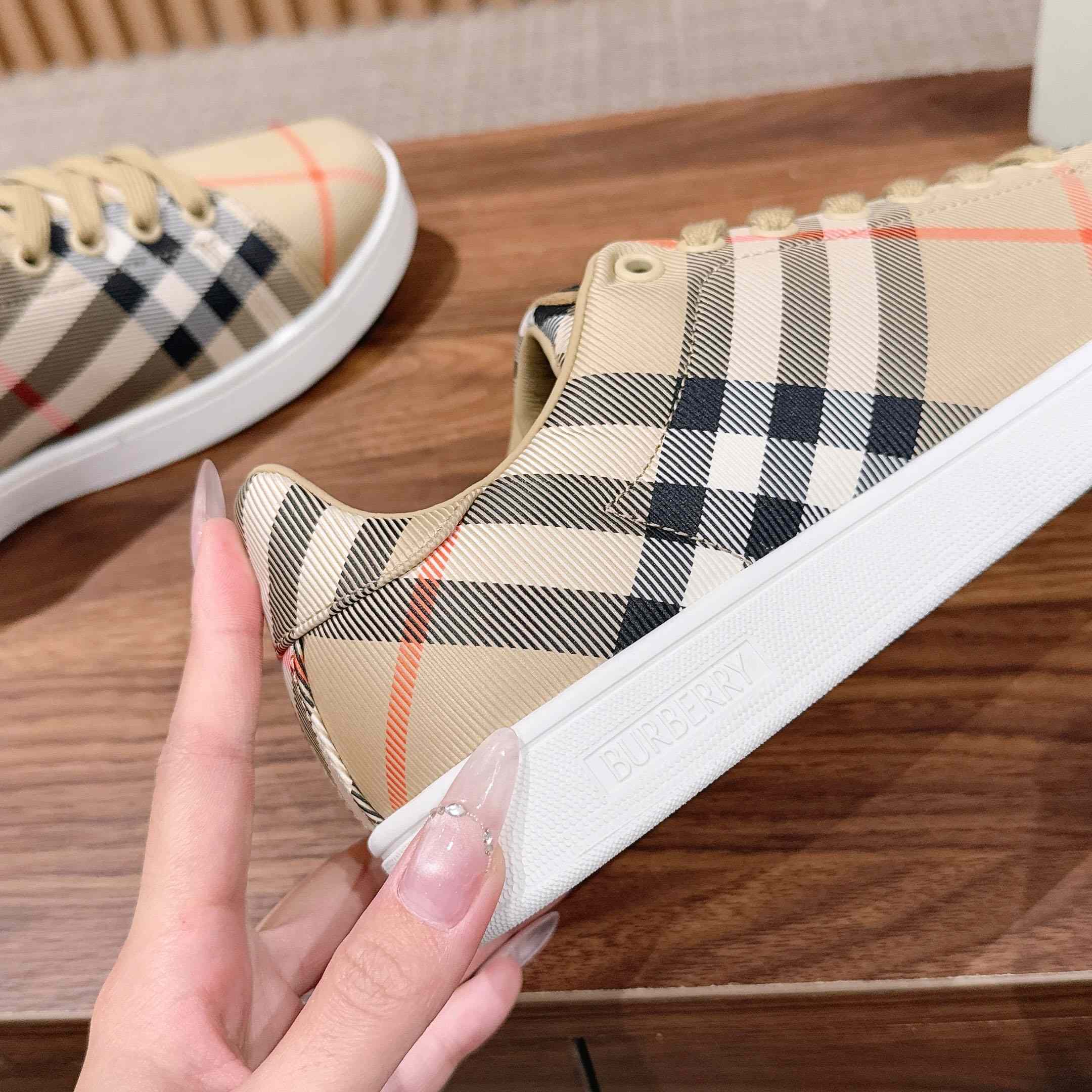 Burberry Check Set Sneakers - DopestKickz
