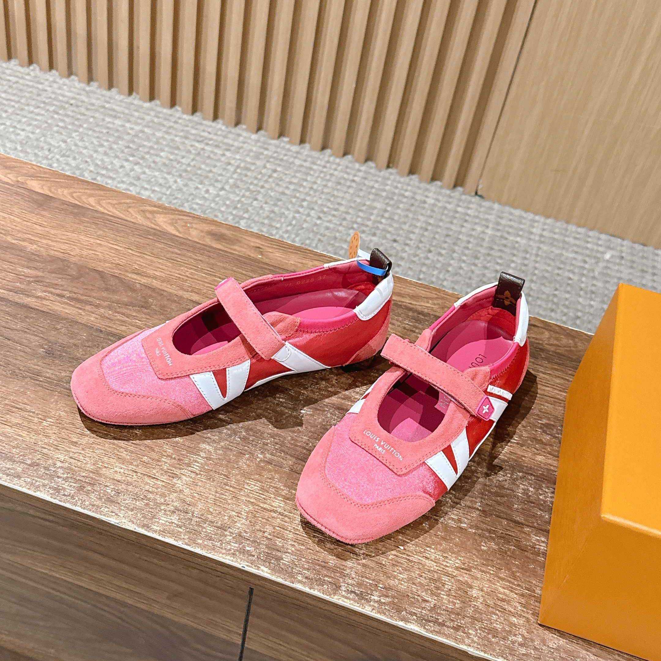 Louis Vuitton LV Sneakerina Mary Jane   1AJOZK - DopestKickz