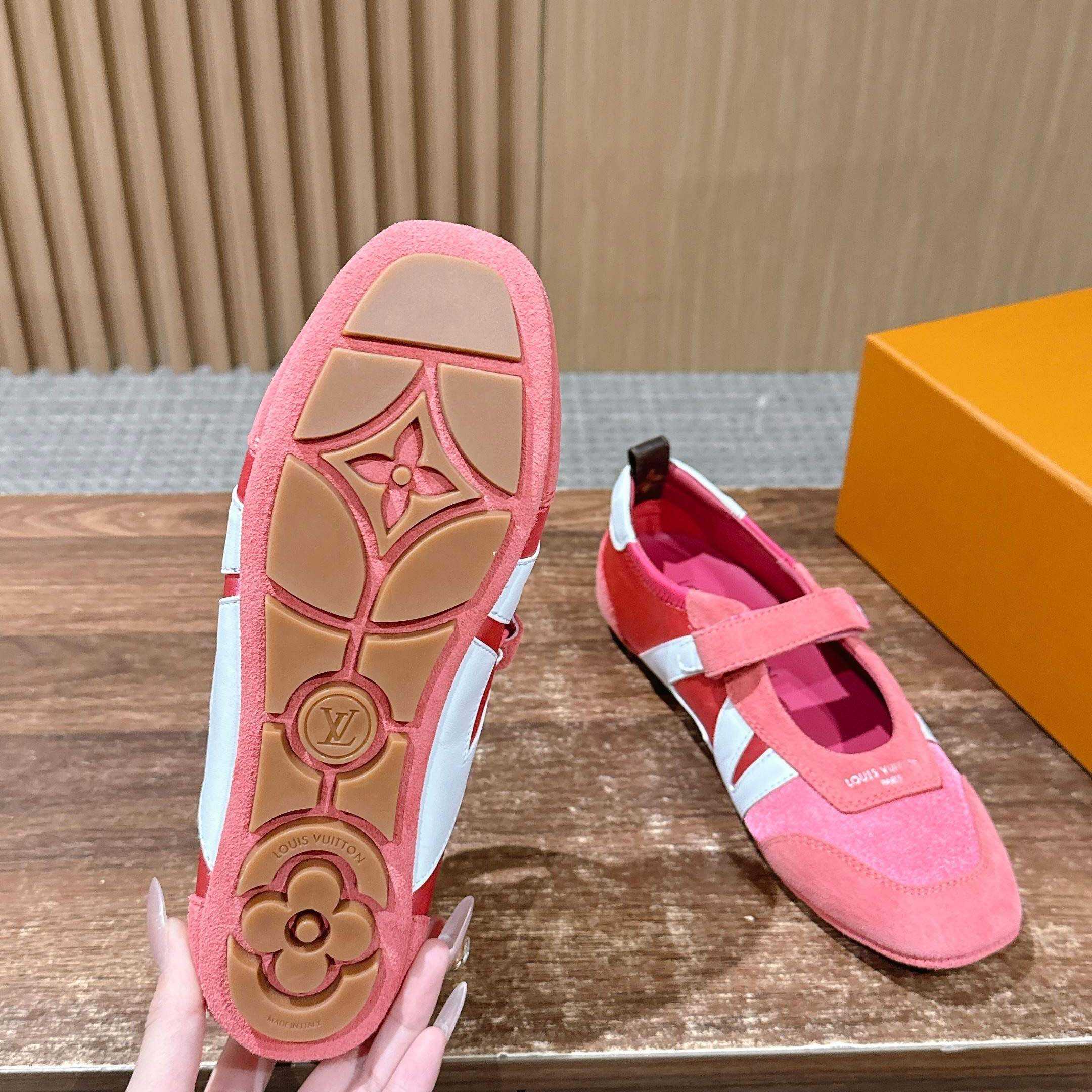 Louis Vuitton LV Sneakerina Mary Jane   1AJOZK - DopestKickz