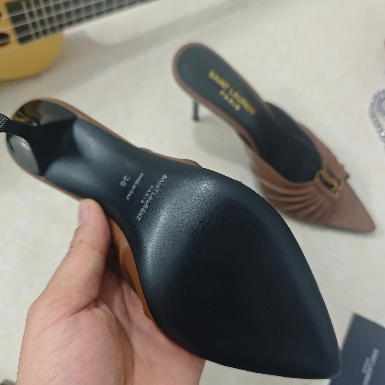 Saint Laurent BABYLONE Mules In Smooth Leather - DopestKickz