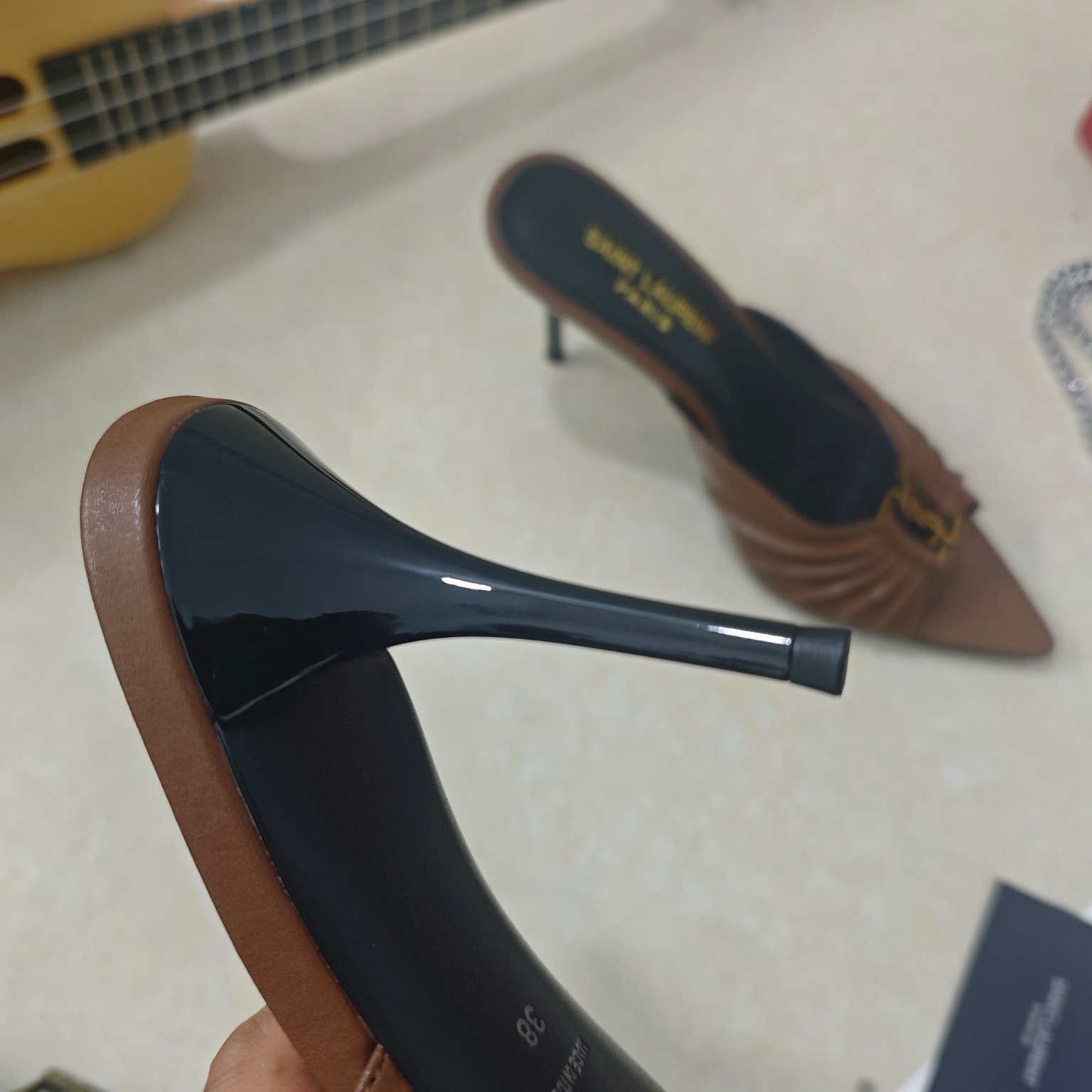 Saint Laurent BABYLONE Mules In Smooth Leather - DopestKickz