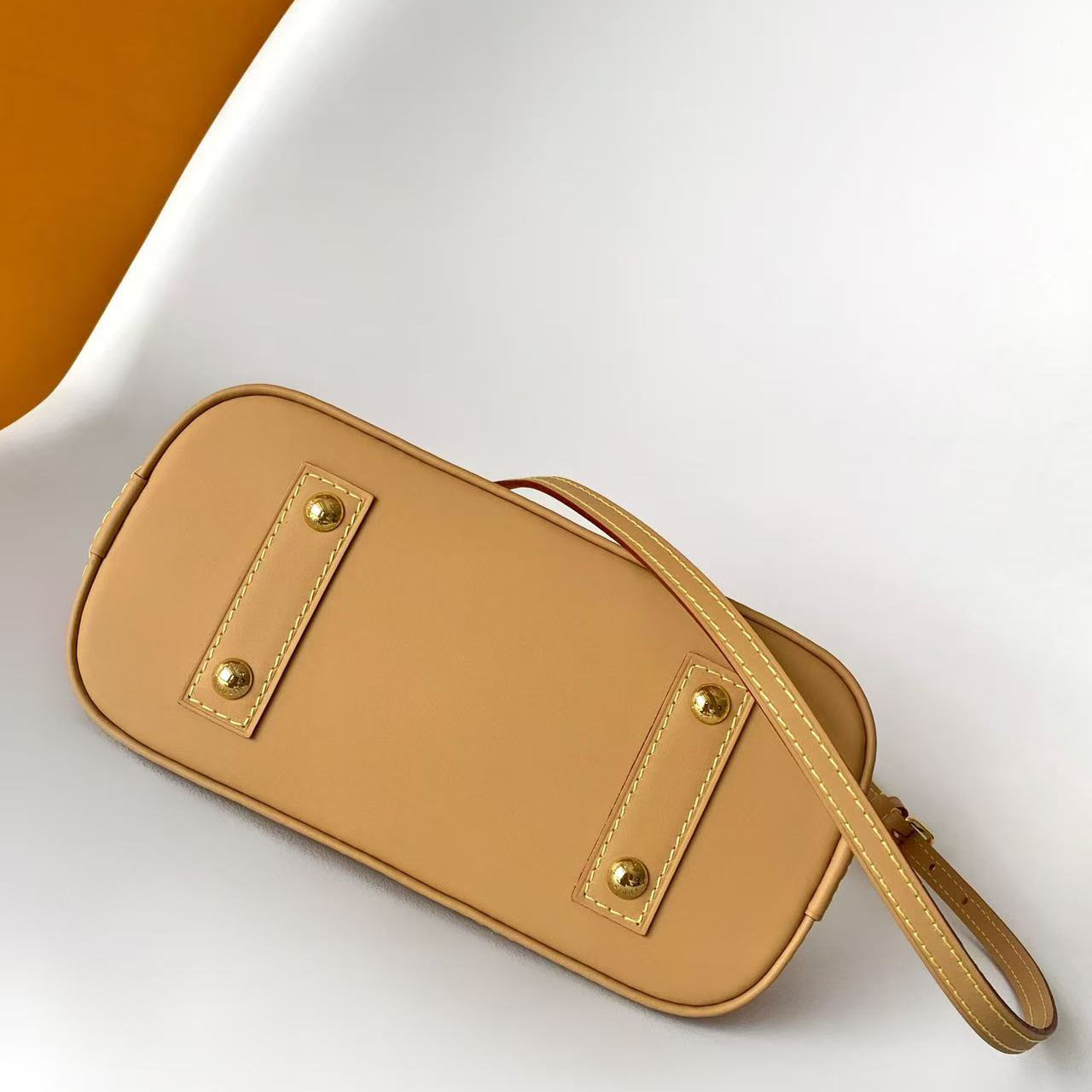 Louis Vuitton Alma BB M28272 - DopestKickz