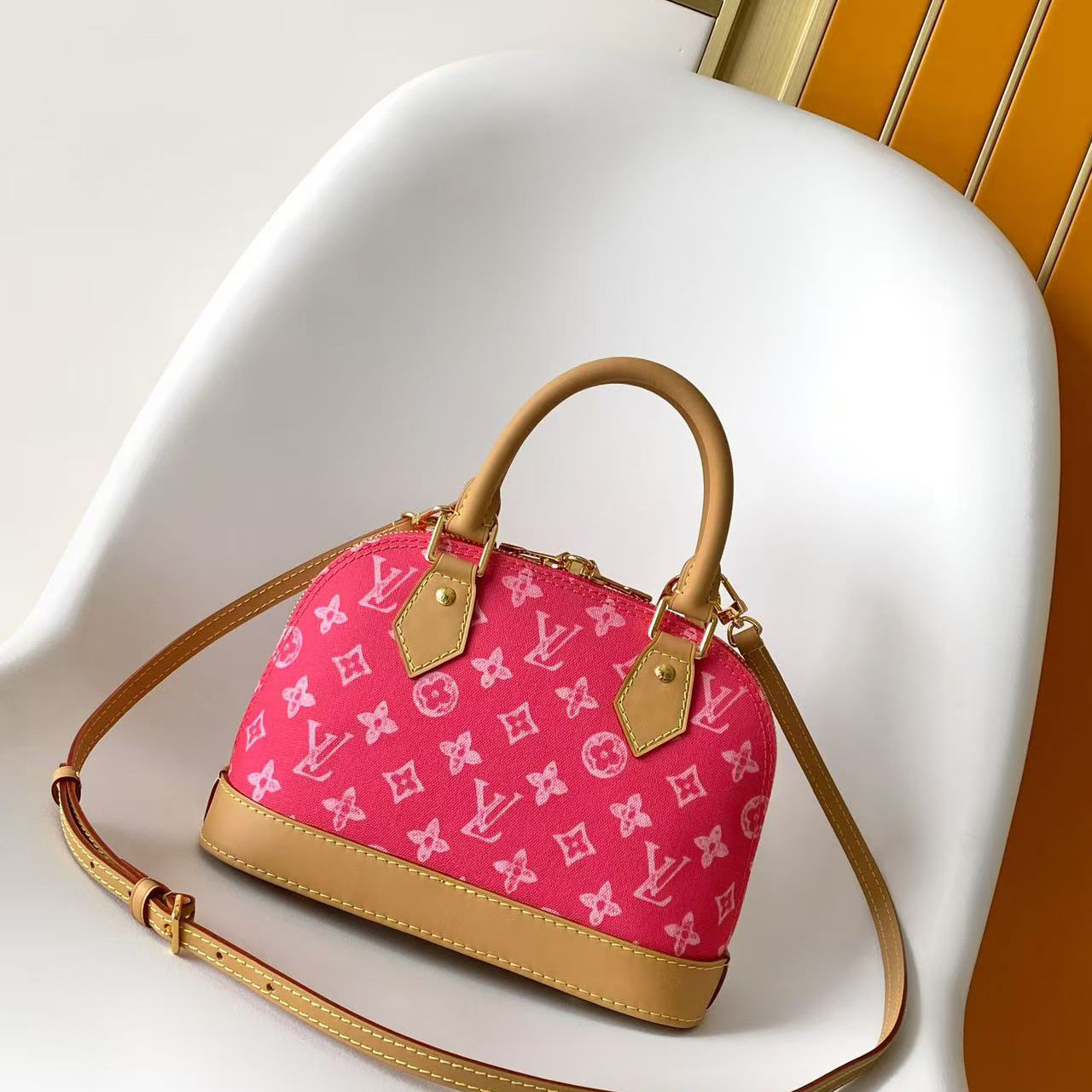 Louis Vuitton Alma BB M28272 - DopestKickz