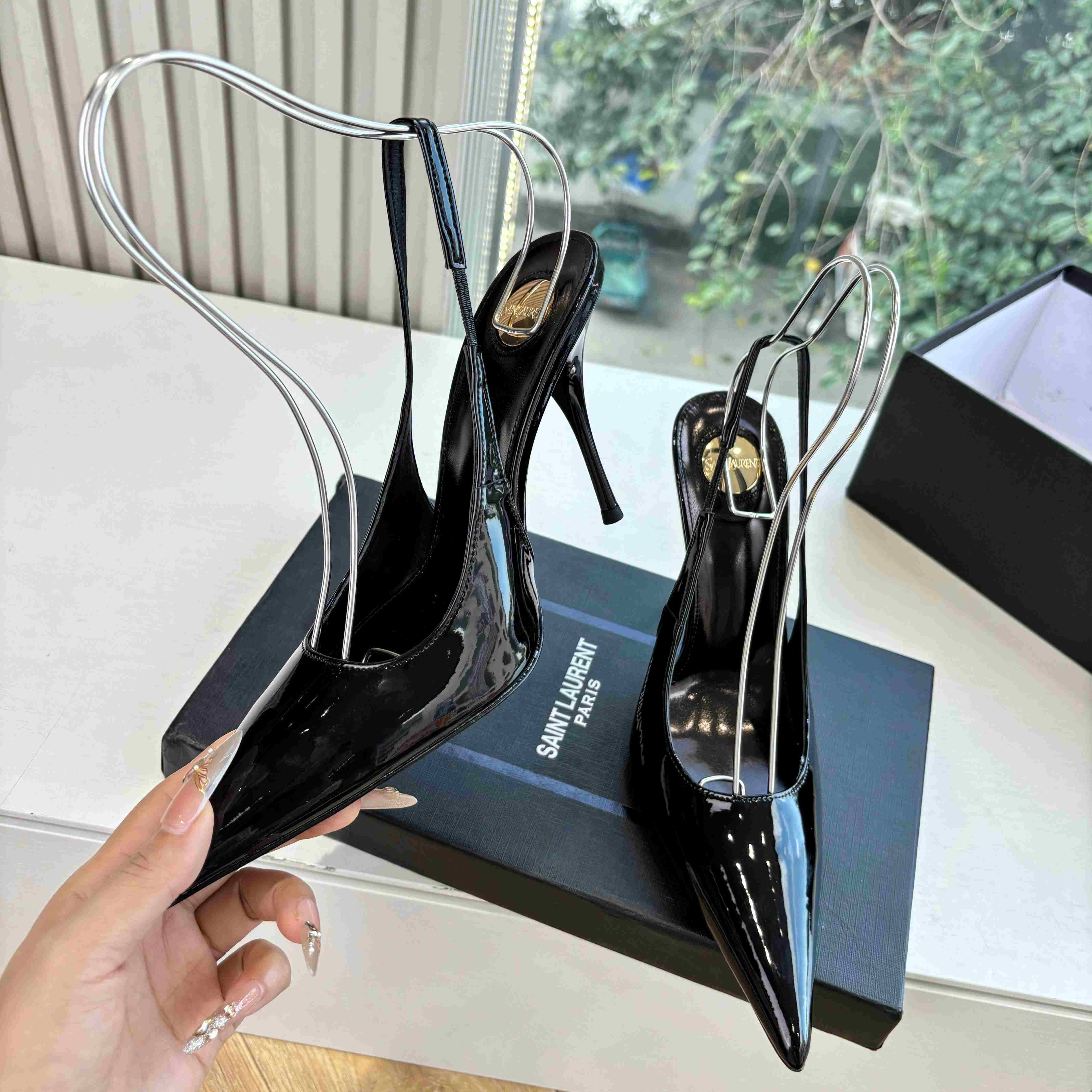 Saint Laurent GUERMANTES Slingback Pumps In Patent Leather - DopestKickz