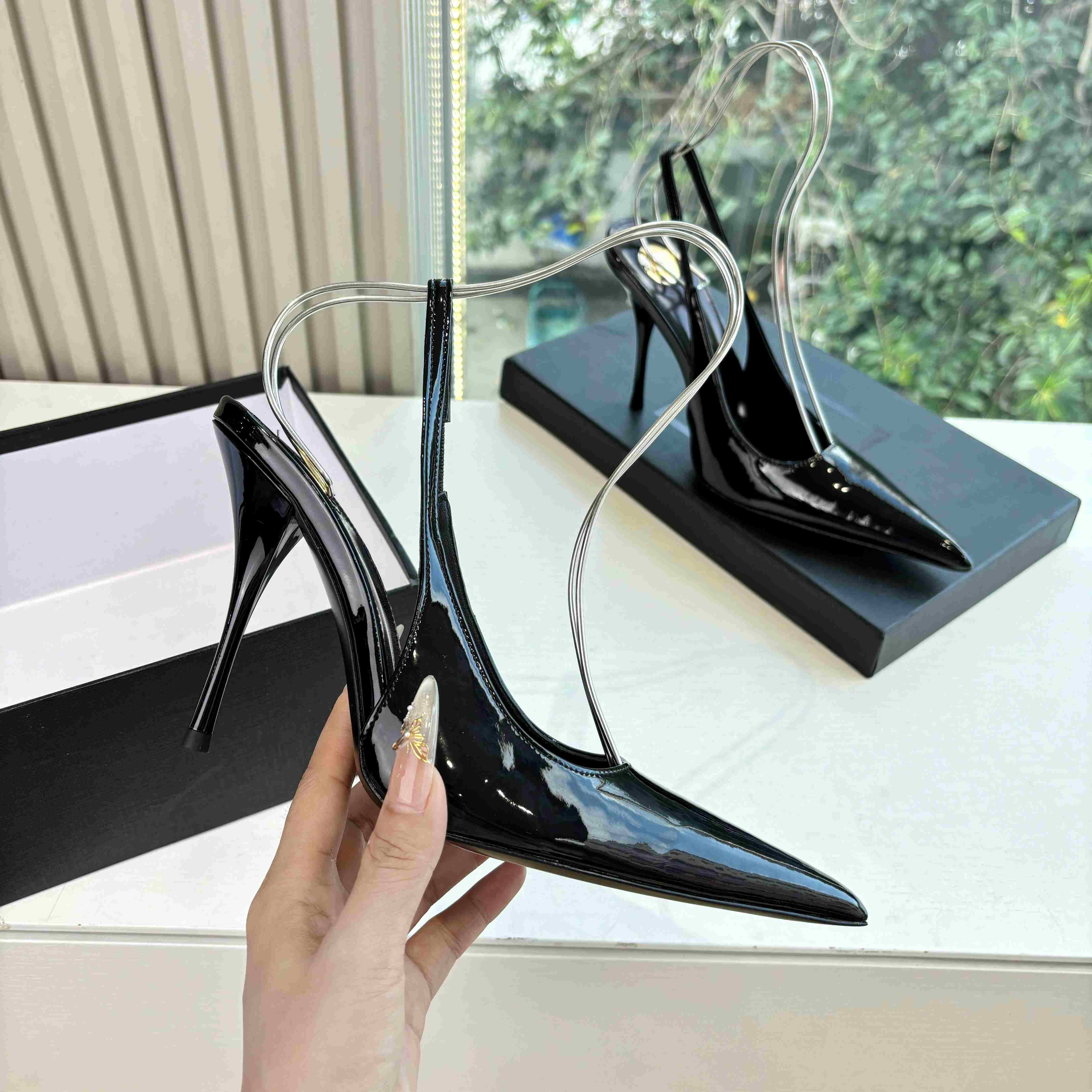 Saint Laurent GUERMANTES Slingback Pumps In Patent Leather - DopestKickz