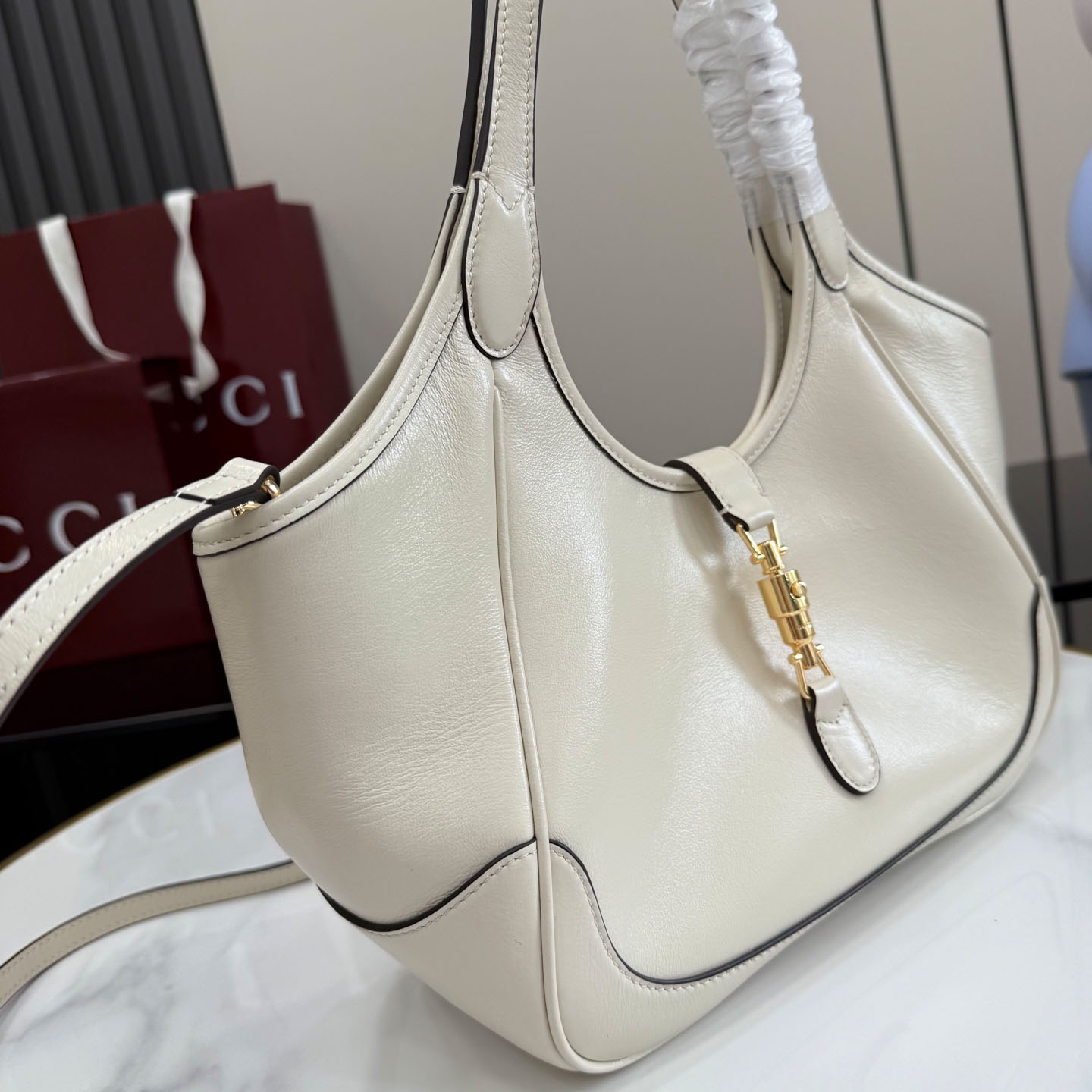 Gucci Mercato Small Tote Bag 866646 - DopestKickz