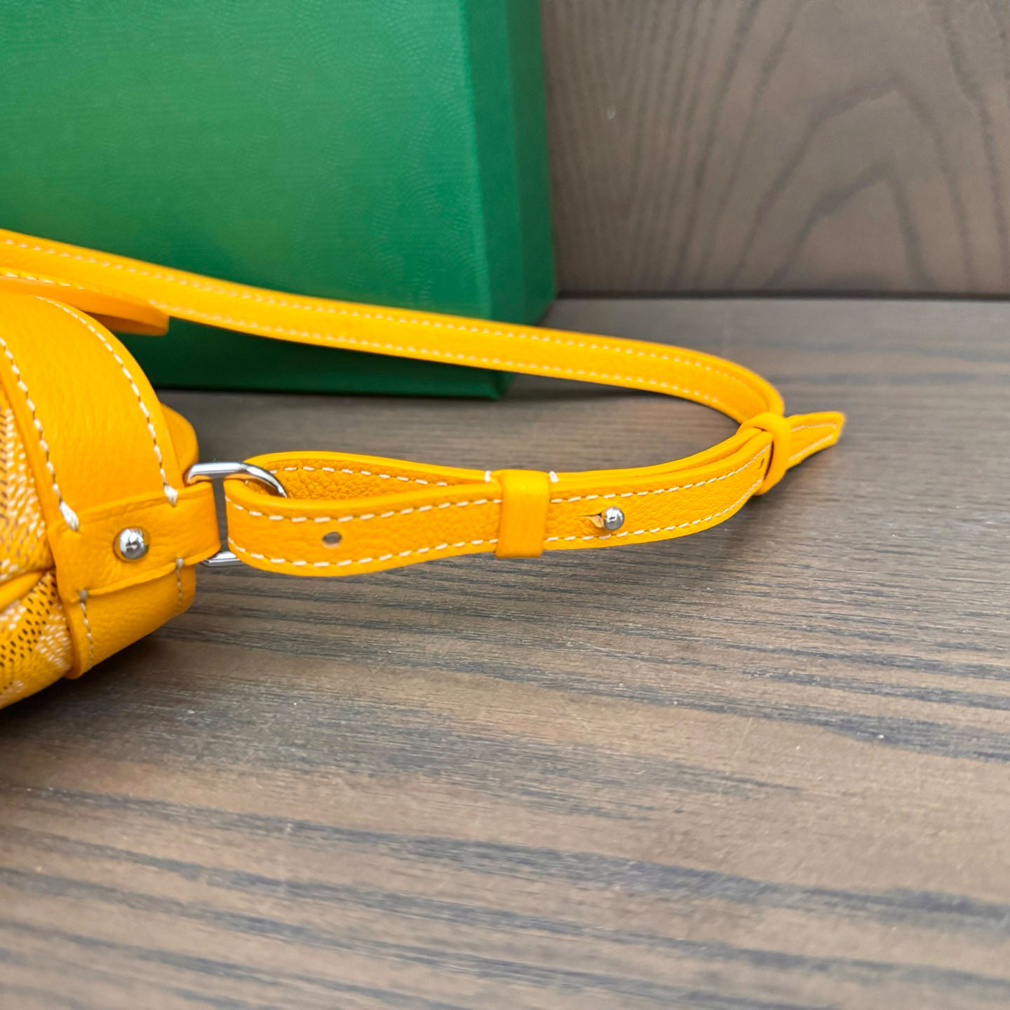 Goyard Beluga Mini Bag - DopestKickz