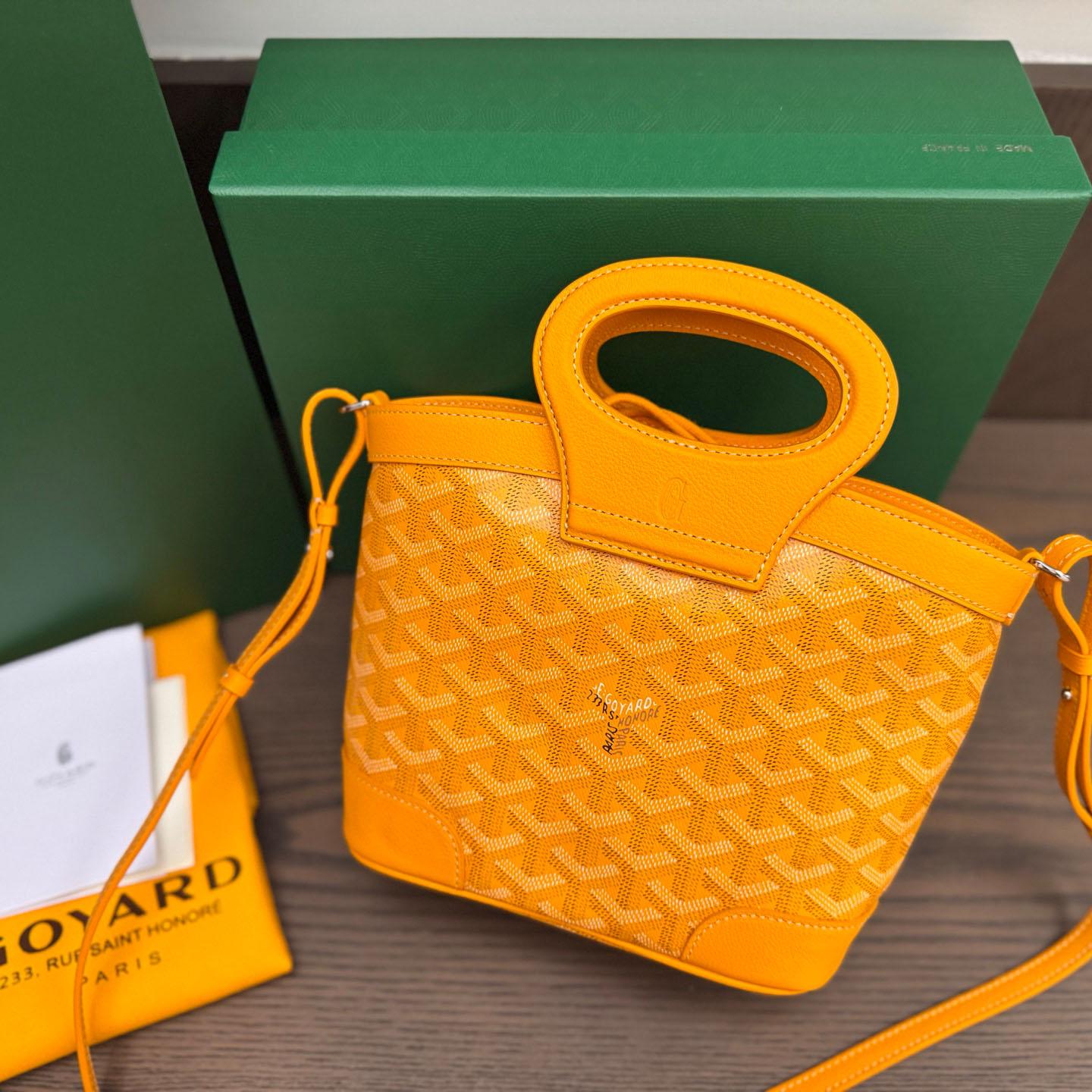 Goyard Beluga Mini Bag - DopestKickz