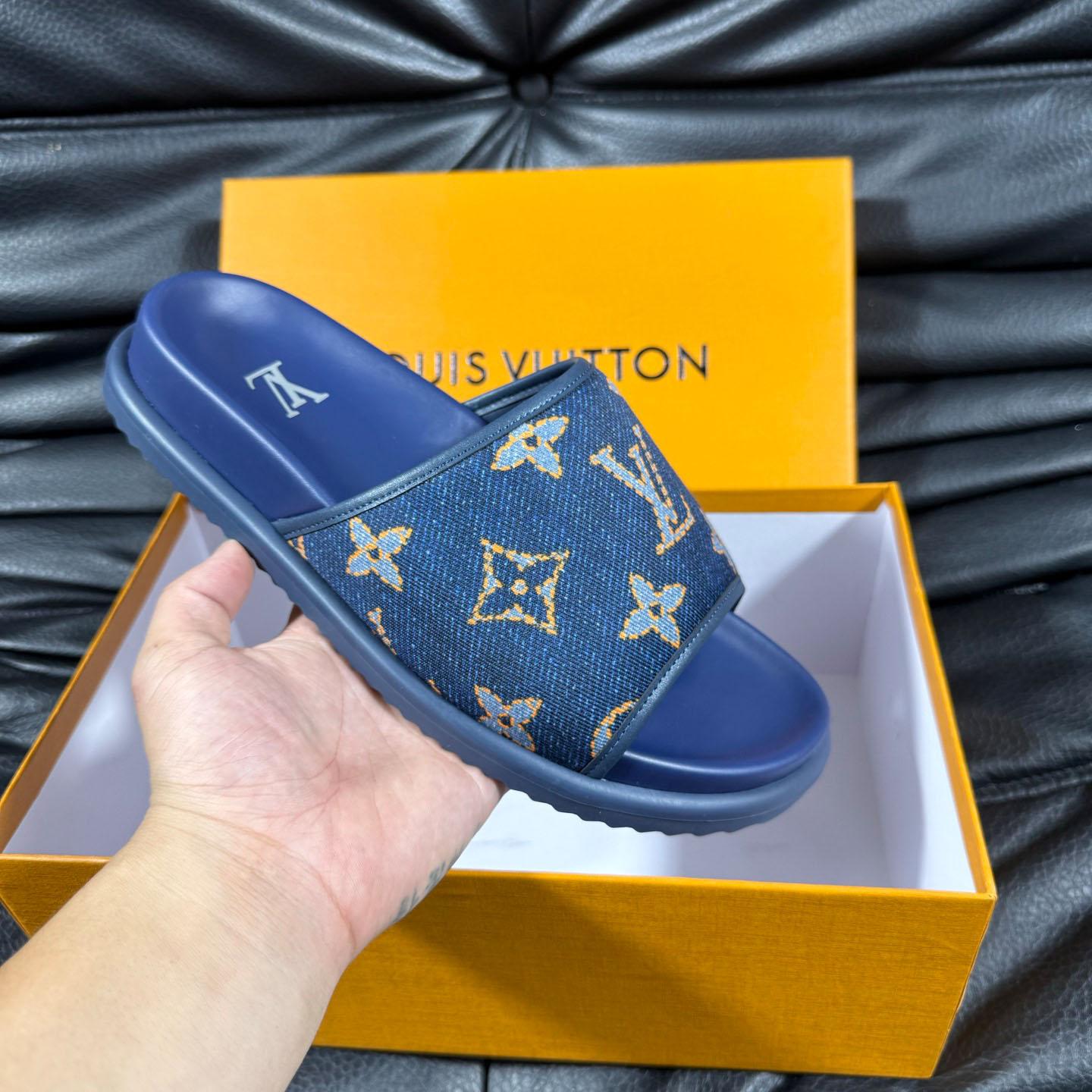 Louis Vuitton Miami Mule 1AIZRE - DopestKickz