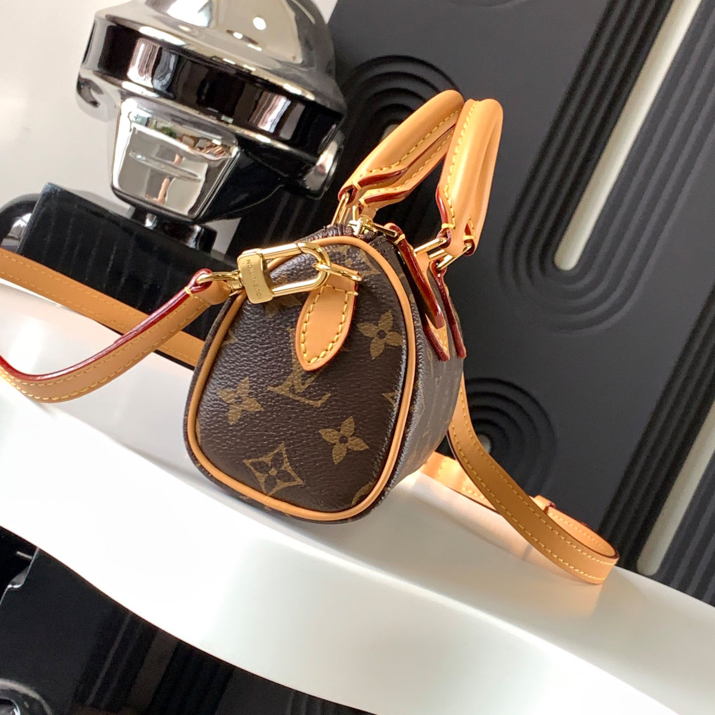 Louis Vuitton Nano Speedy M81085 - DopestKickz