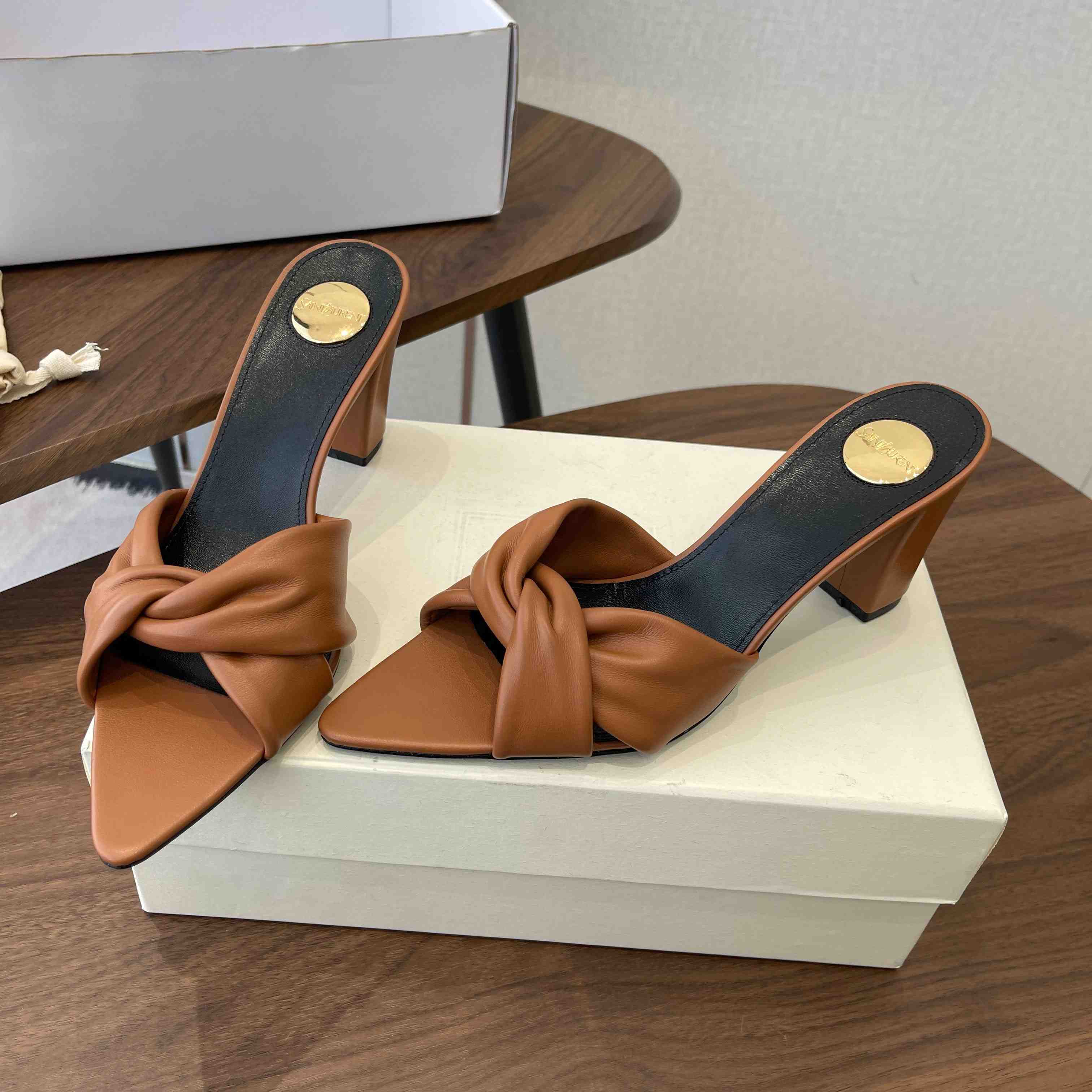 Saint Laurent FRANCIANE Mules In Smooth Leather - DopestKickz