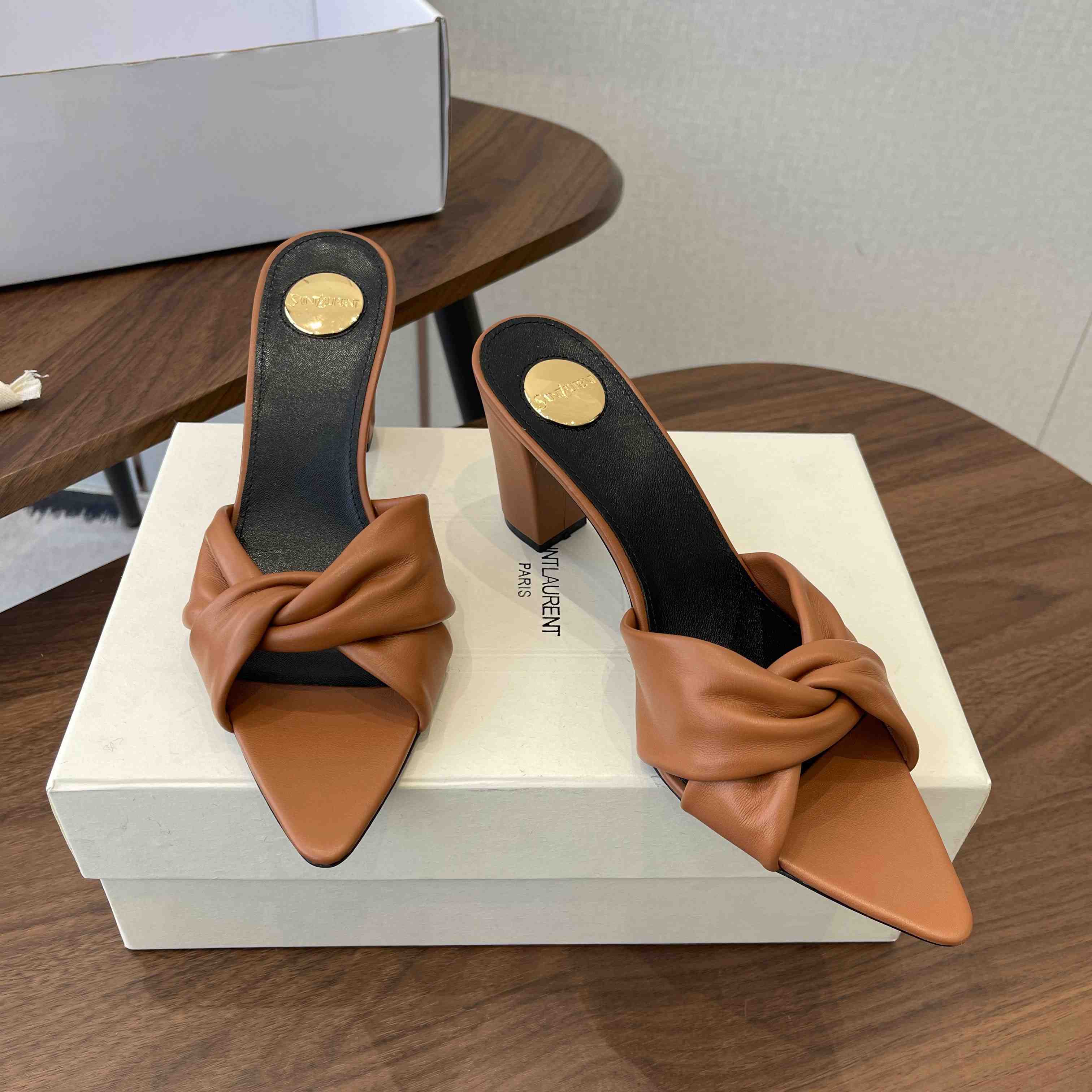 Saint Laurent FRANCIANE Mules In Smooth Leather - DopestKickz