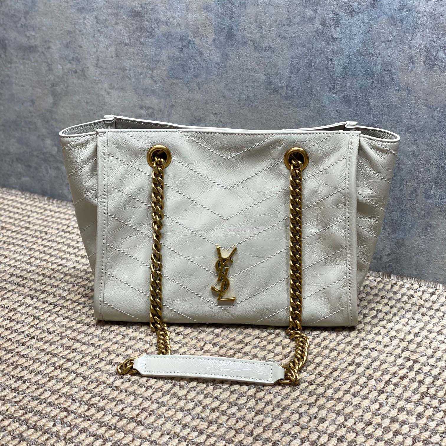 Saint Laurent Nini Small Shopping In Vintage Leather  - DopestKickz