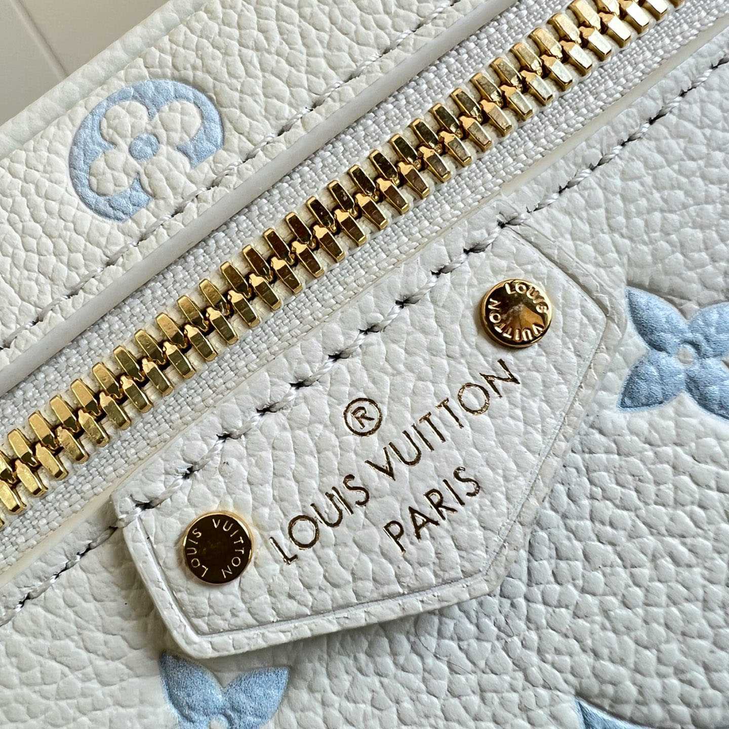 Louis Vuitton Vanity Chain Pouch M27744 - DopestKickz