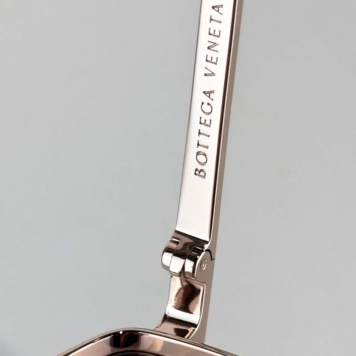 Bottega Veneta Classic Aviator Sunglasses   BV1466S - DopestKickz