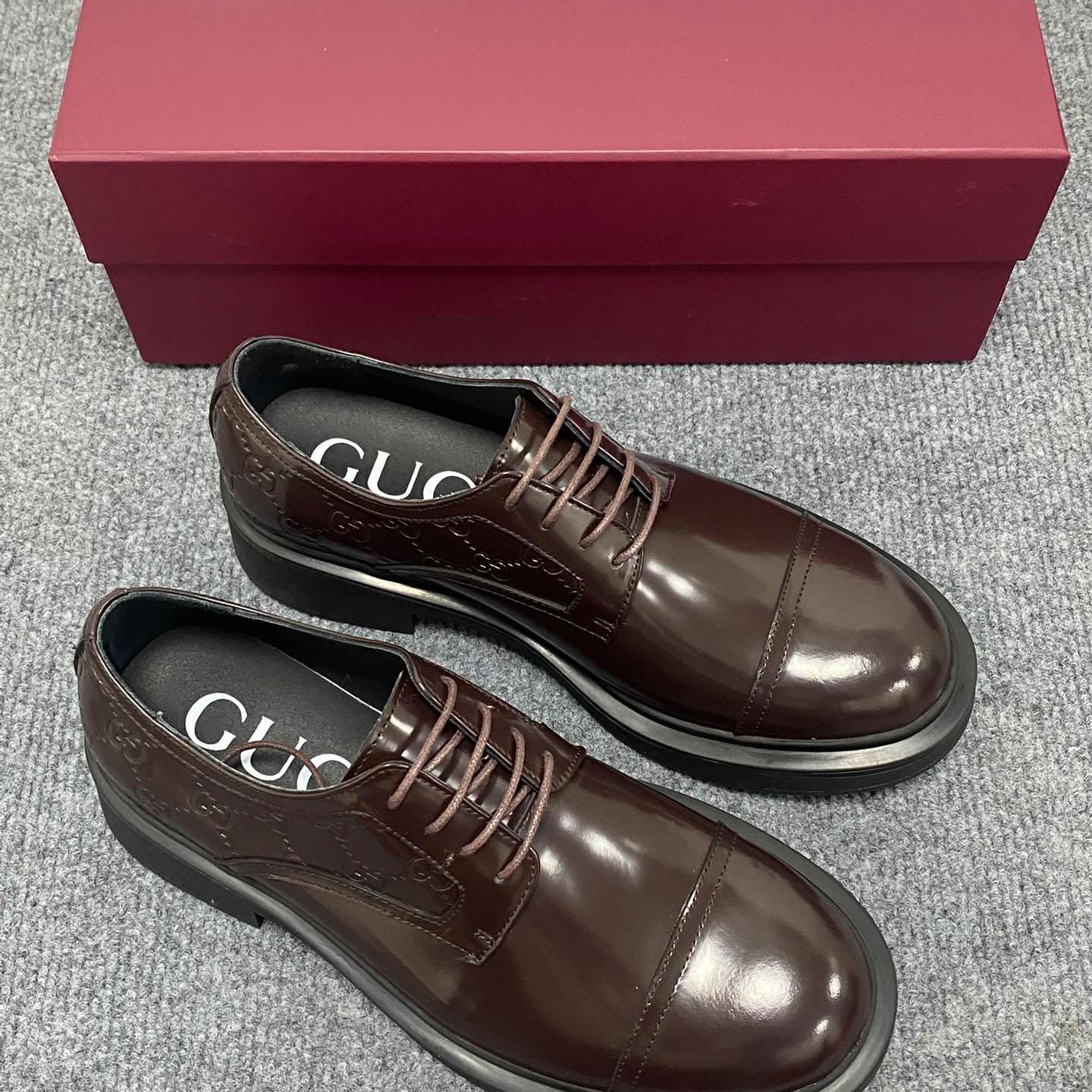 Gucci Men's Lace-up Shoe With GG Detail - DopestKickz
