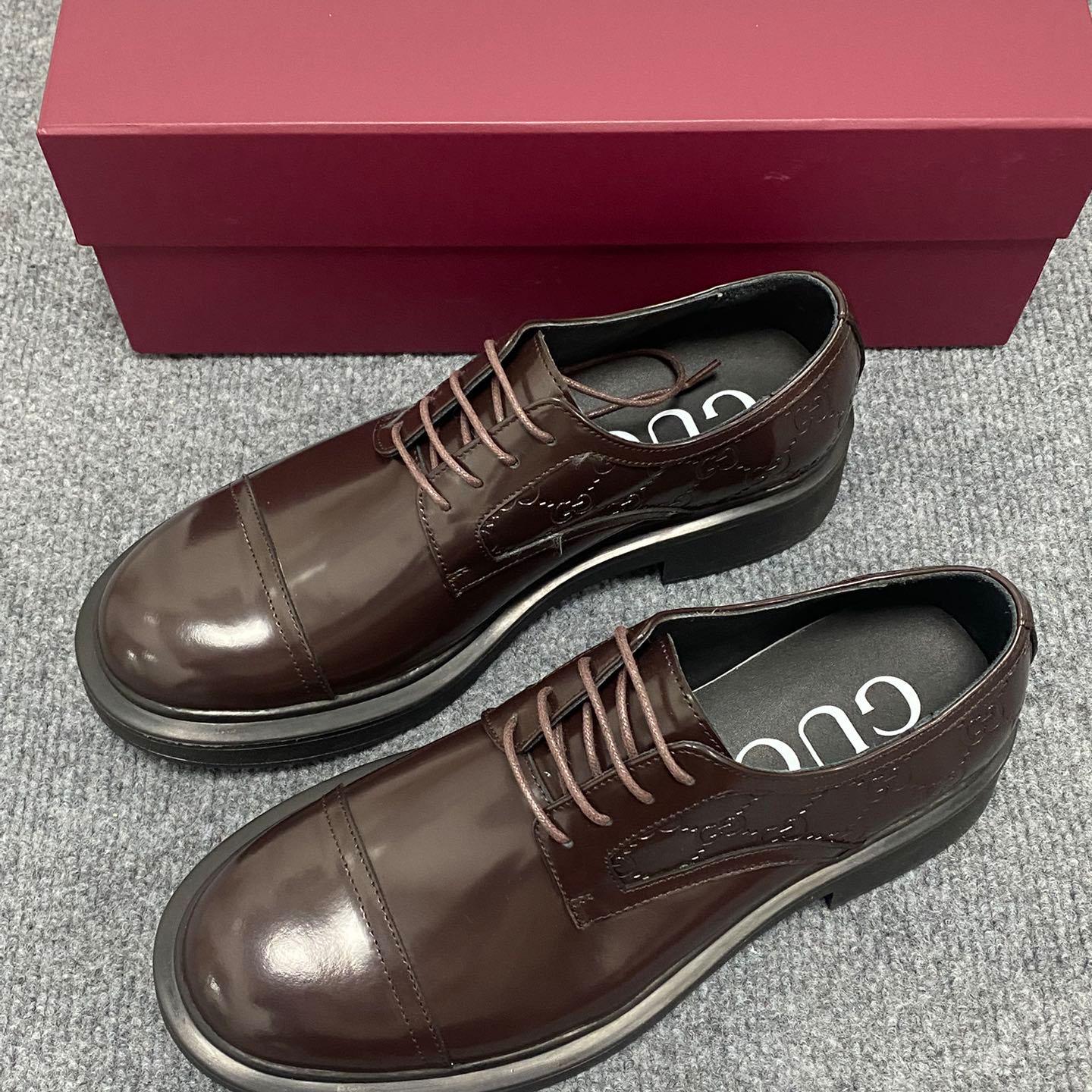 Gucci Men's Lace-up Shoe With GG Detail - DopestKickz