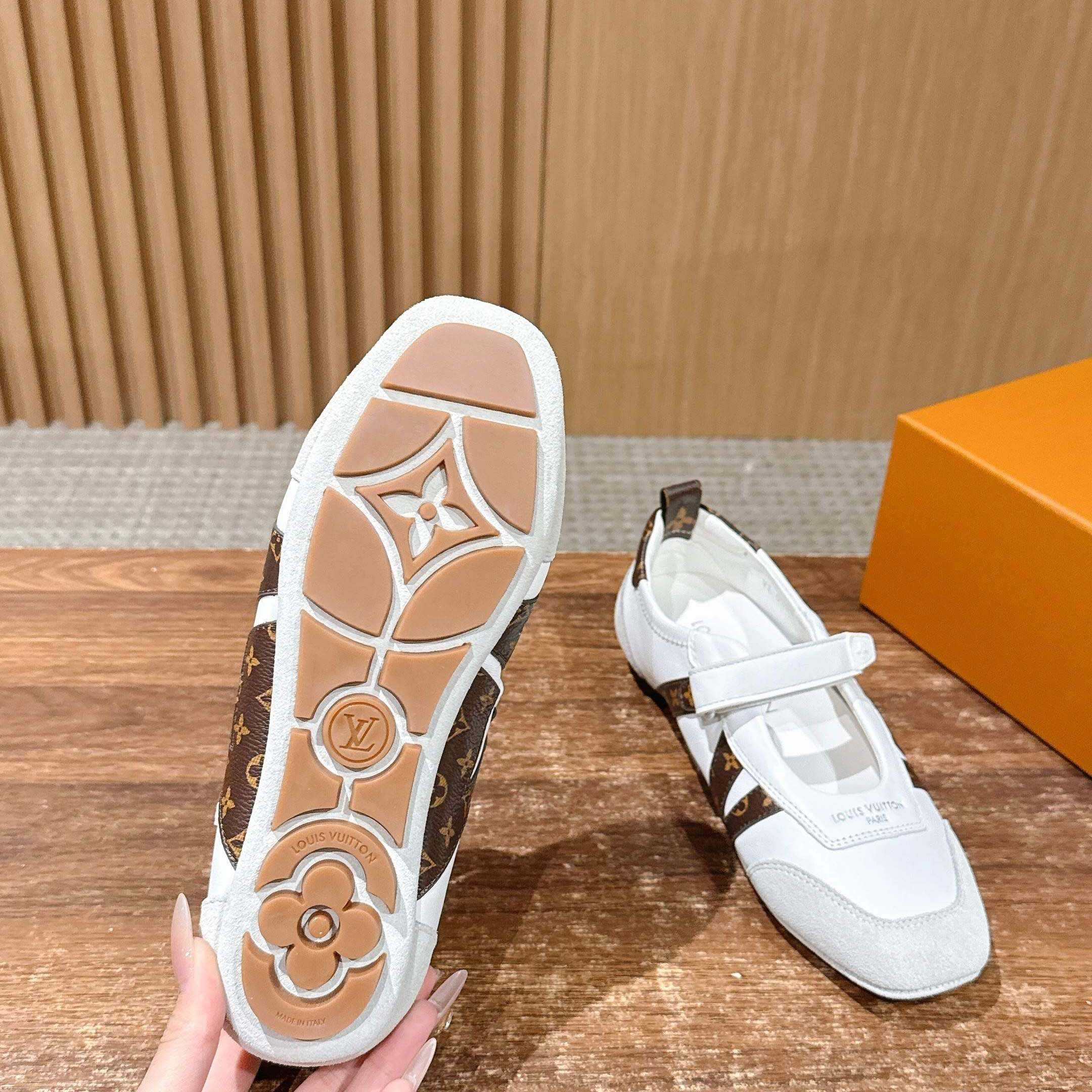 Louis Vuitton LV Sneakerina Mary Jane   1AJPF4 - DopestKickz