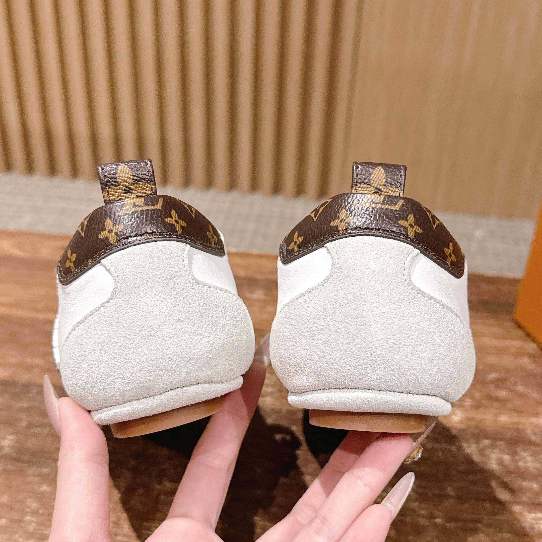 Louis Vuitton LV Sneakerina Mary Jane   1AJPF4 - DopestKickz