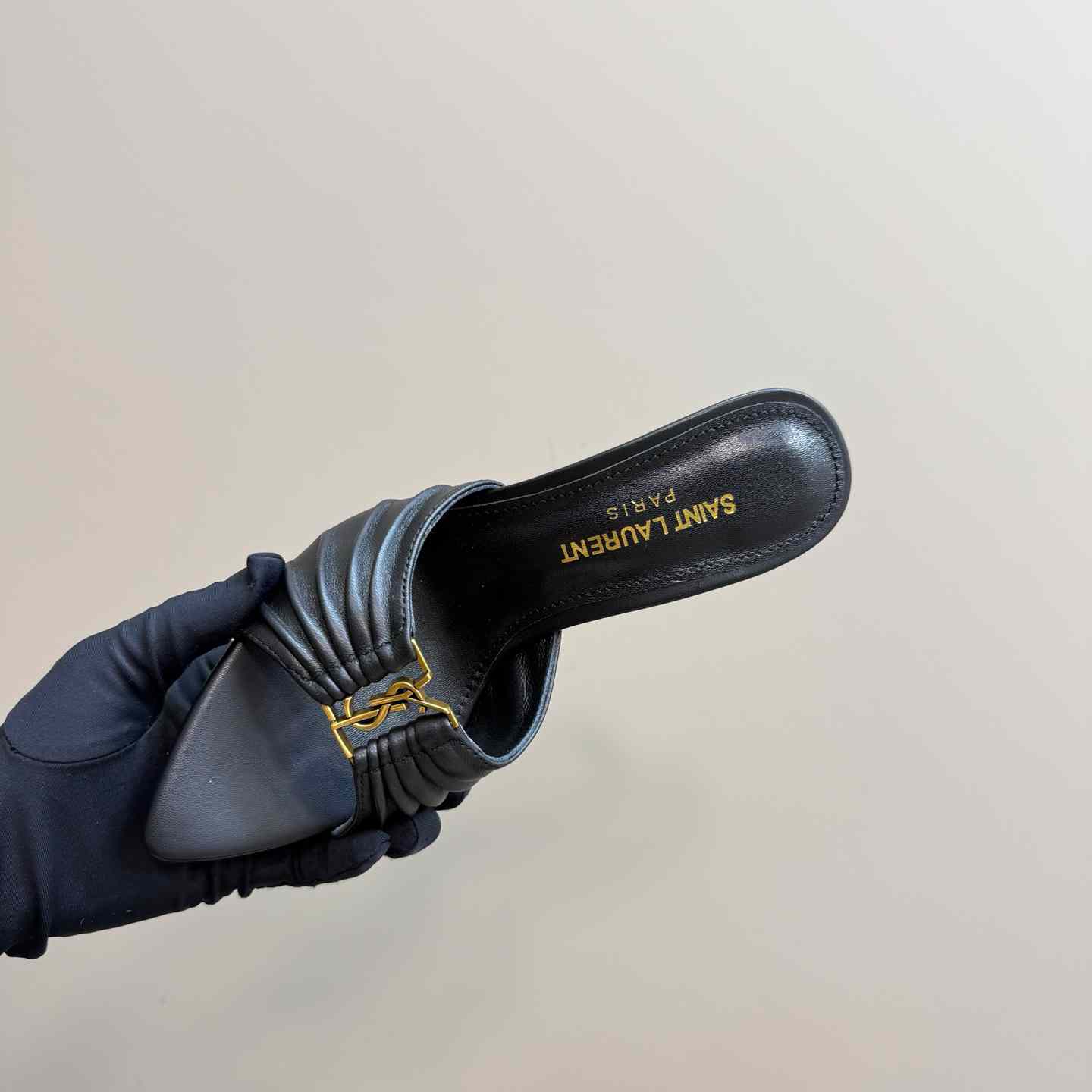 Saint Laurent BABYLONE Mules In Smooth Leather - DopestKickz