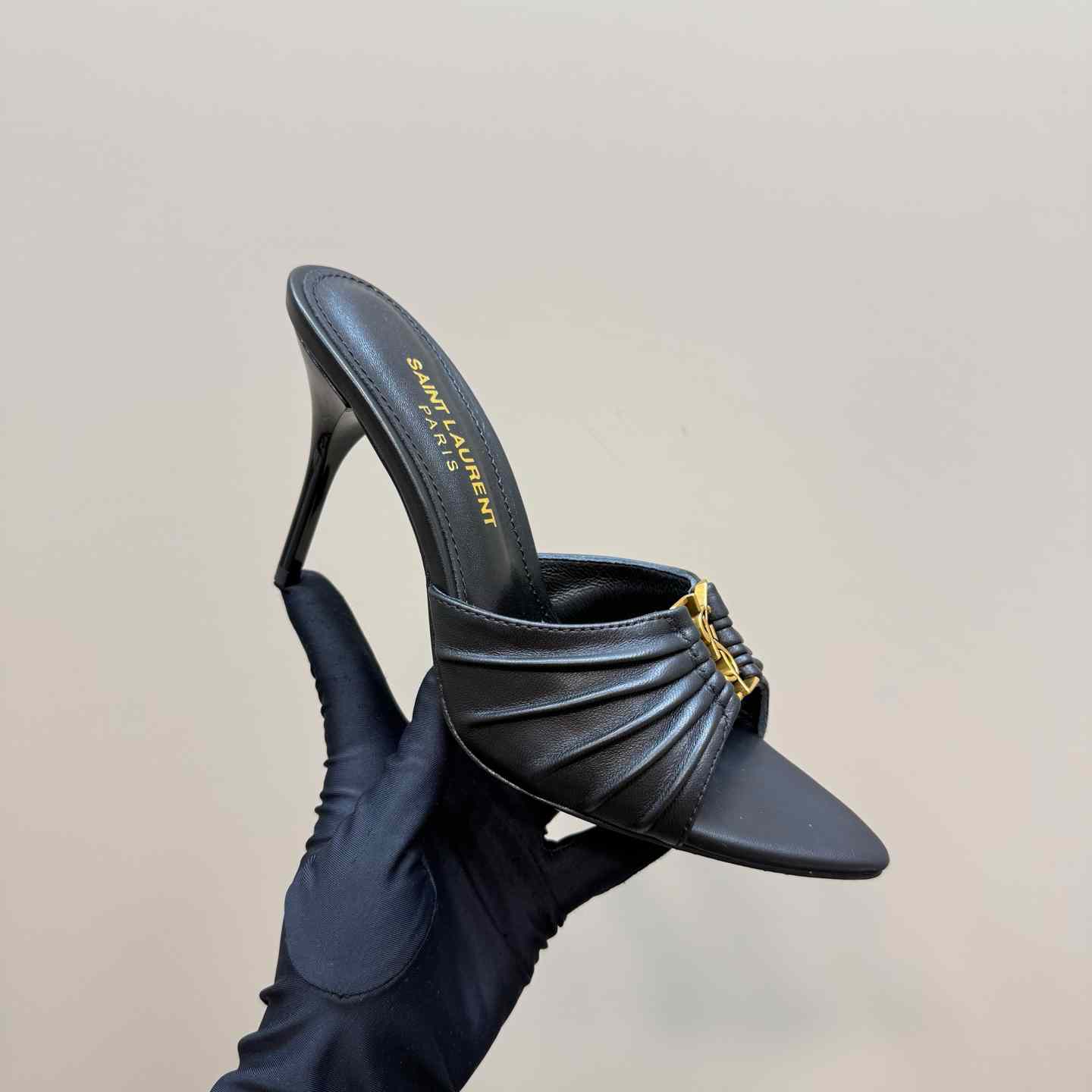 Saint Laurent BABYLONE Mules In Smooth Leather - DopestKickz