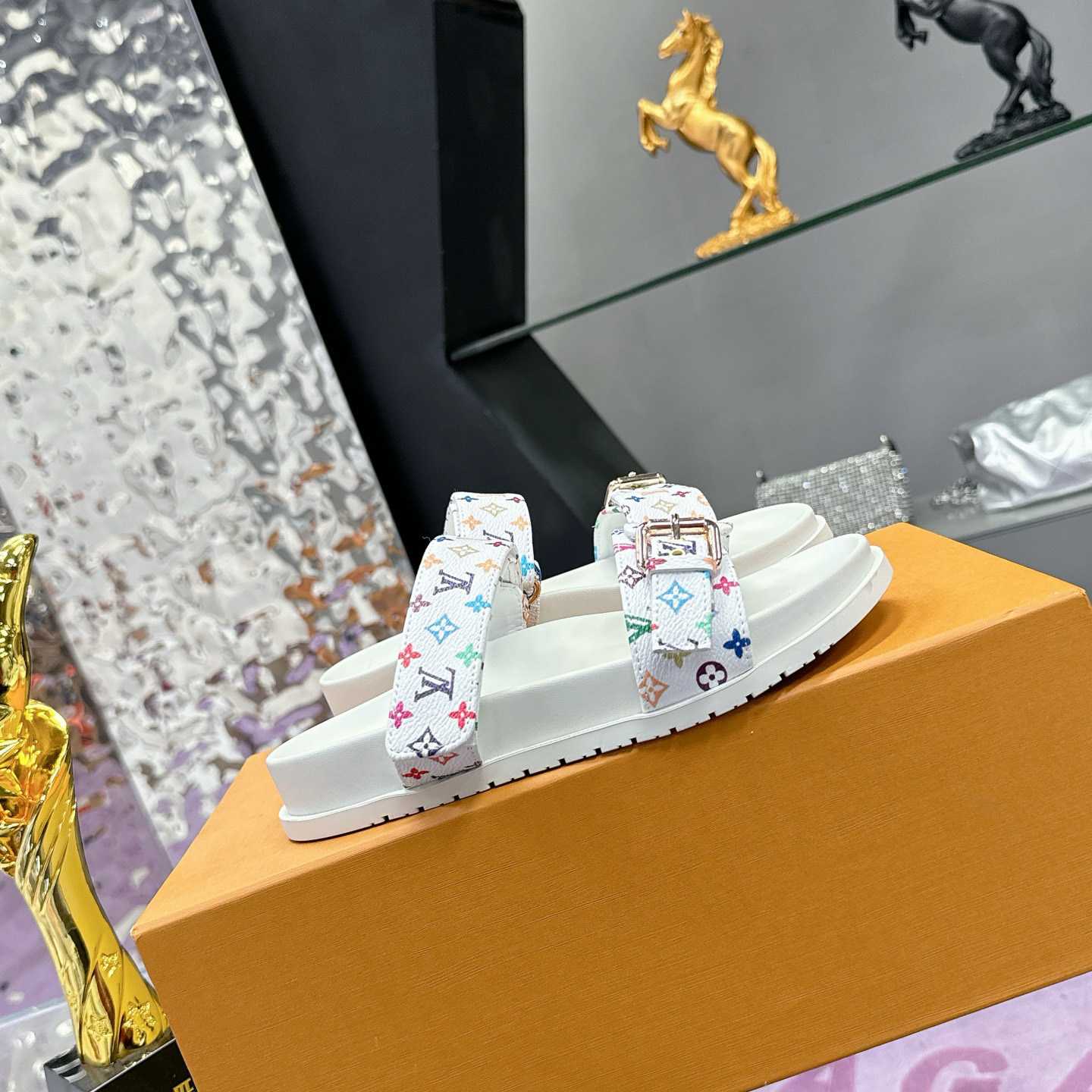 Louis Vuitton LV x TM Bom Dia Flat Comfort Mule 1AJLI7 - DopestKickz