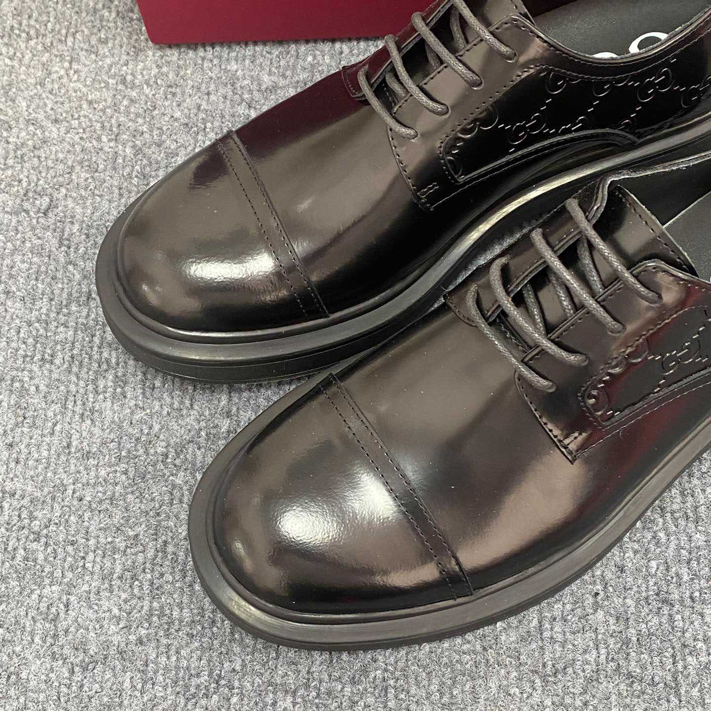 Gucci Men's Lace-up Shoe With GG Detail - DopestKickz