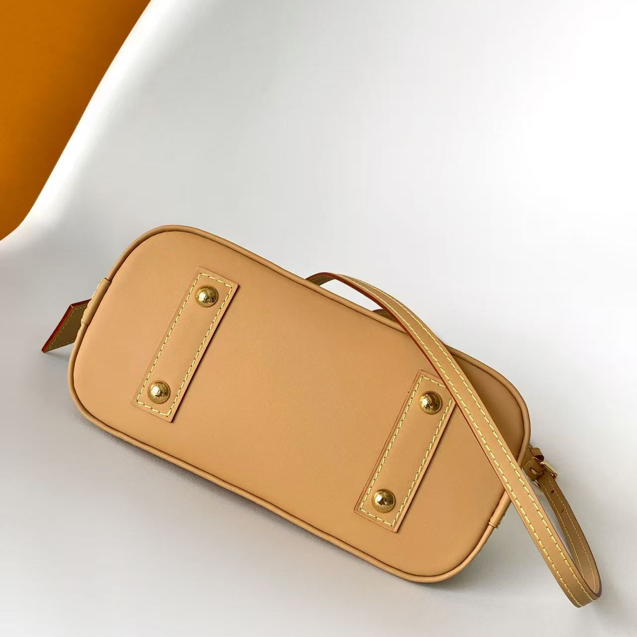 Louis Vuitton Alma BB M27526 - DopestKickz