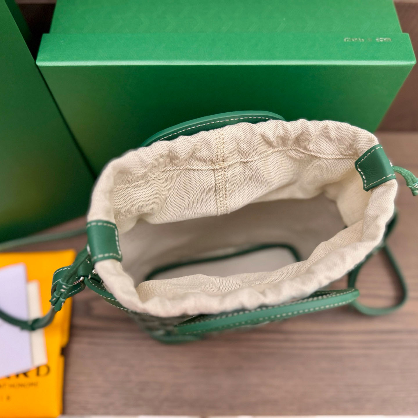 Goyard Beluga Mini Bag - DopestKickz