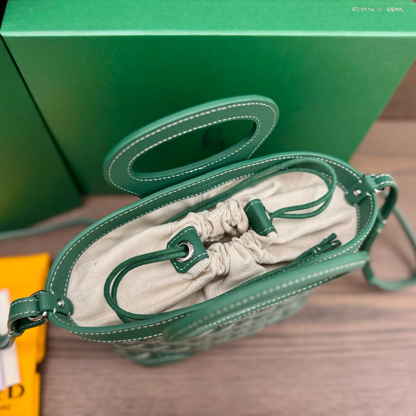 Goyard Beluga Mini Bag - DopestKickz