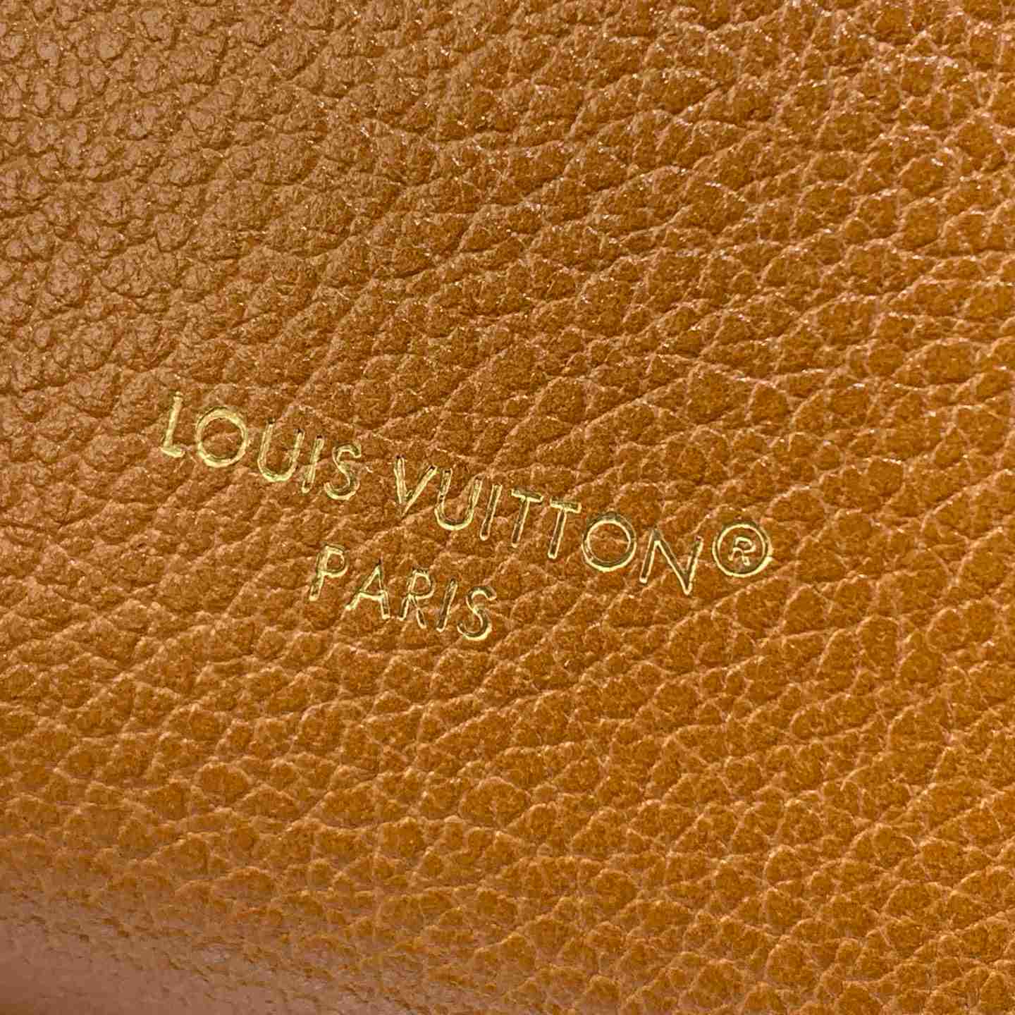 Louis Vuitton Noé Trunk M29131 - DopestKickz