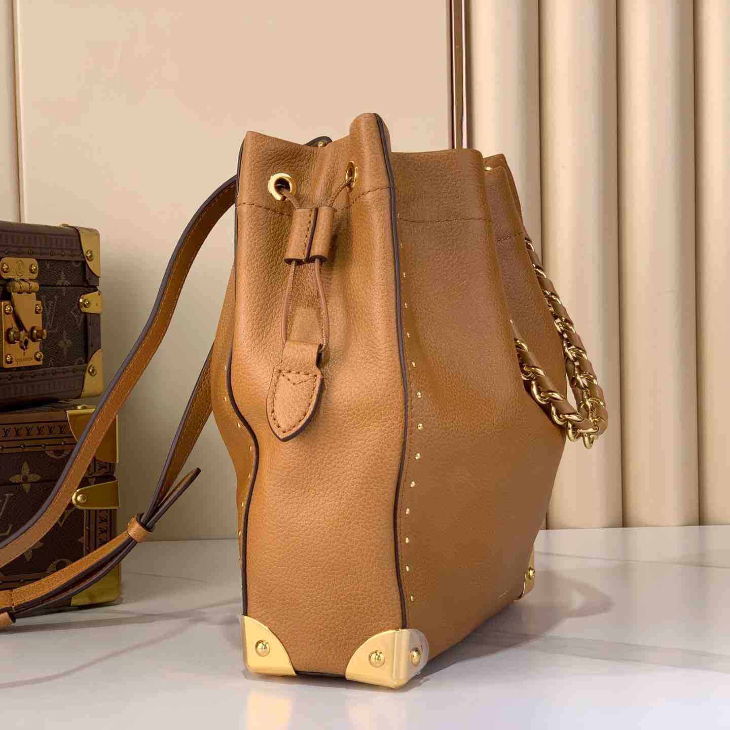 Louis Vuitton Noé Trunk M29131 - DopestKickz