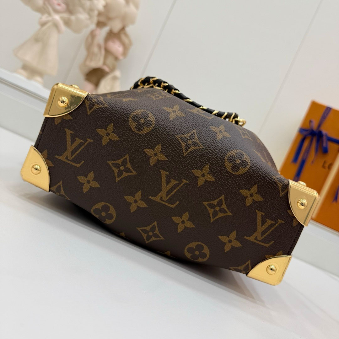 Louis Vuitton Noé Trunk PM  M28515 - DopestKickz