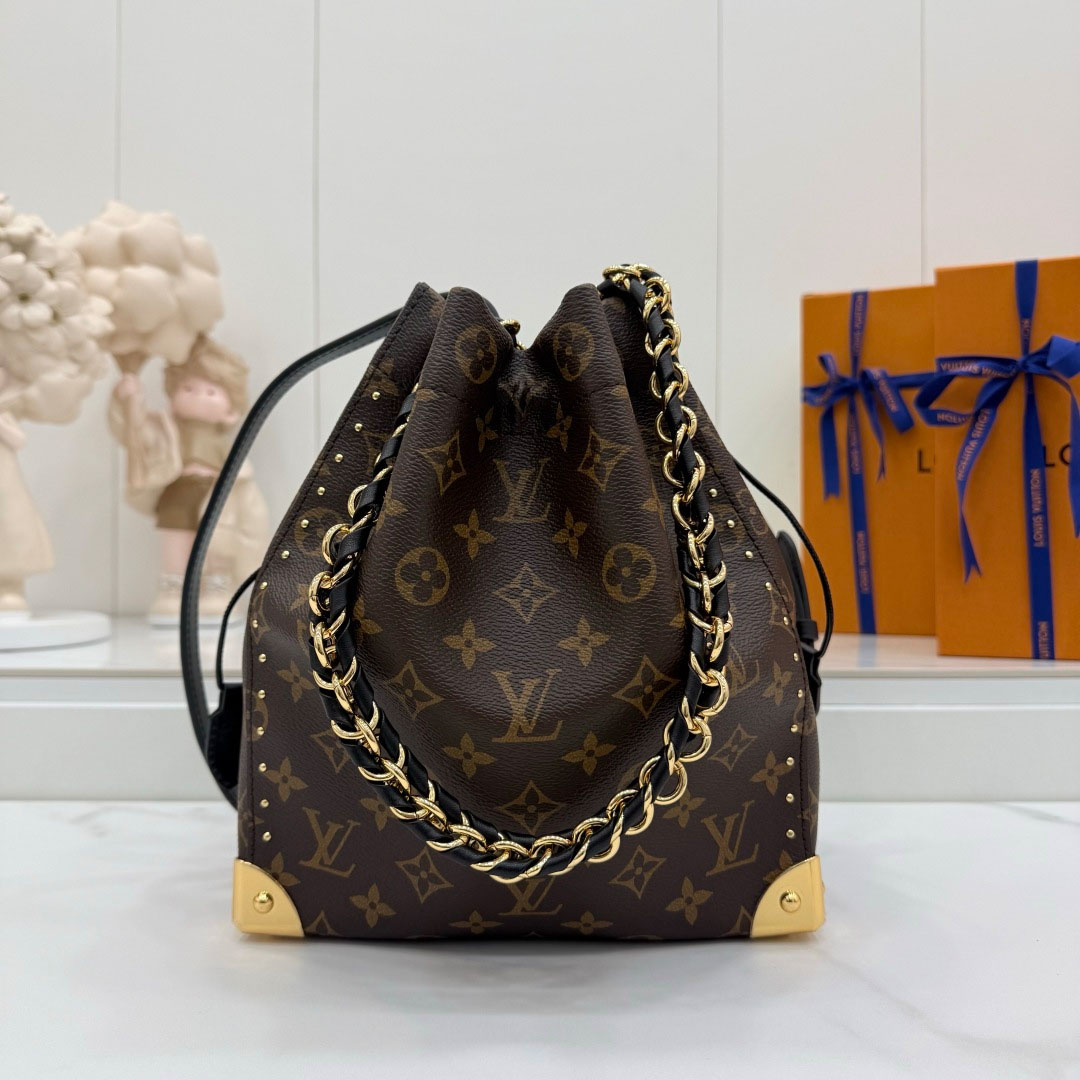 Louis Vuitton Noé Trunk PM  M28515 - DopestKickz