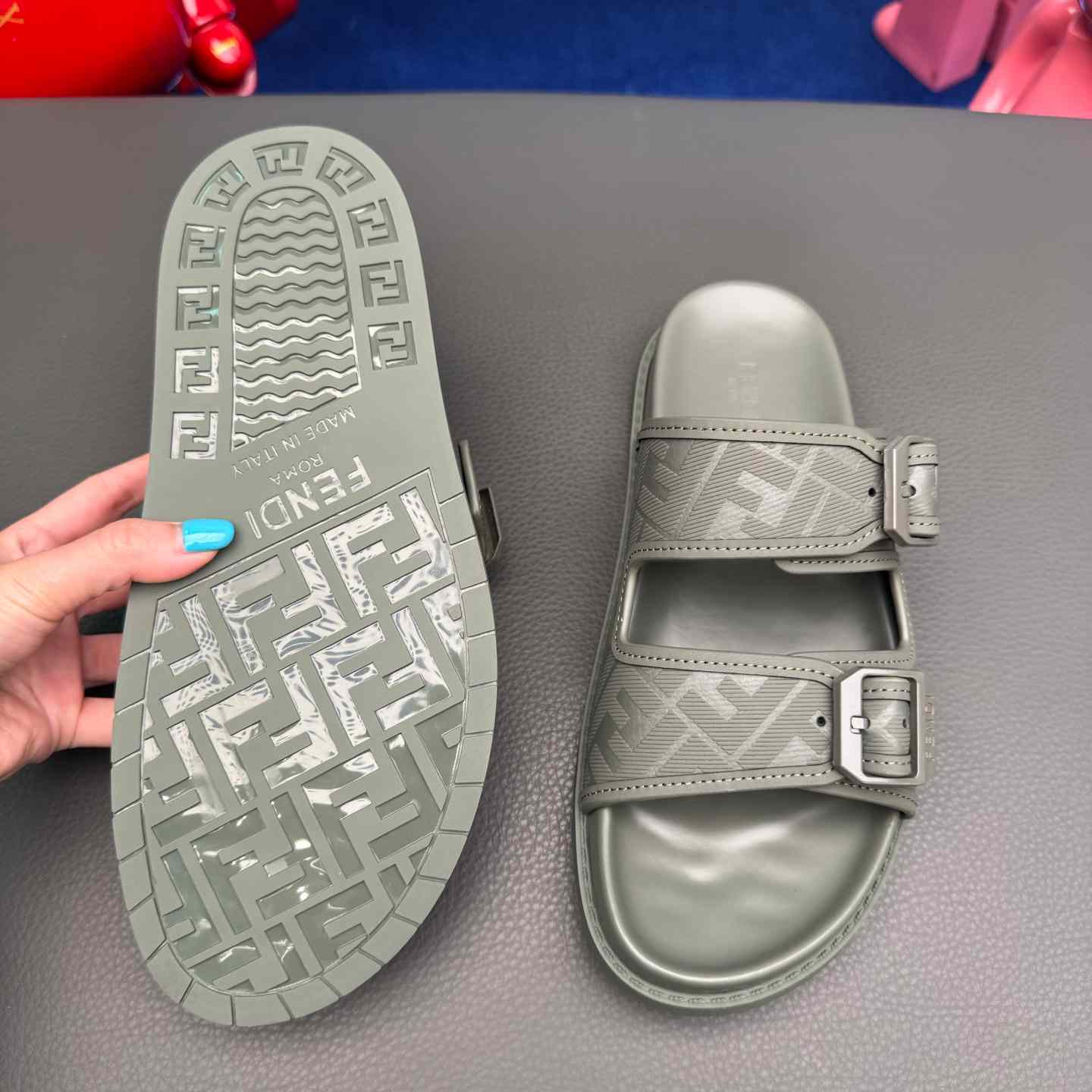 Fendi Feel Logo Sandals - DopestKickz