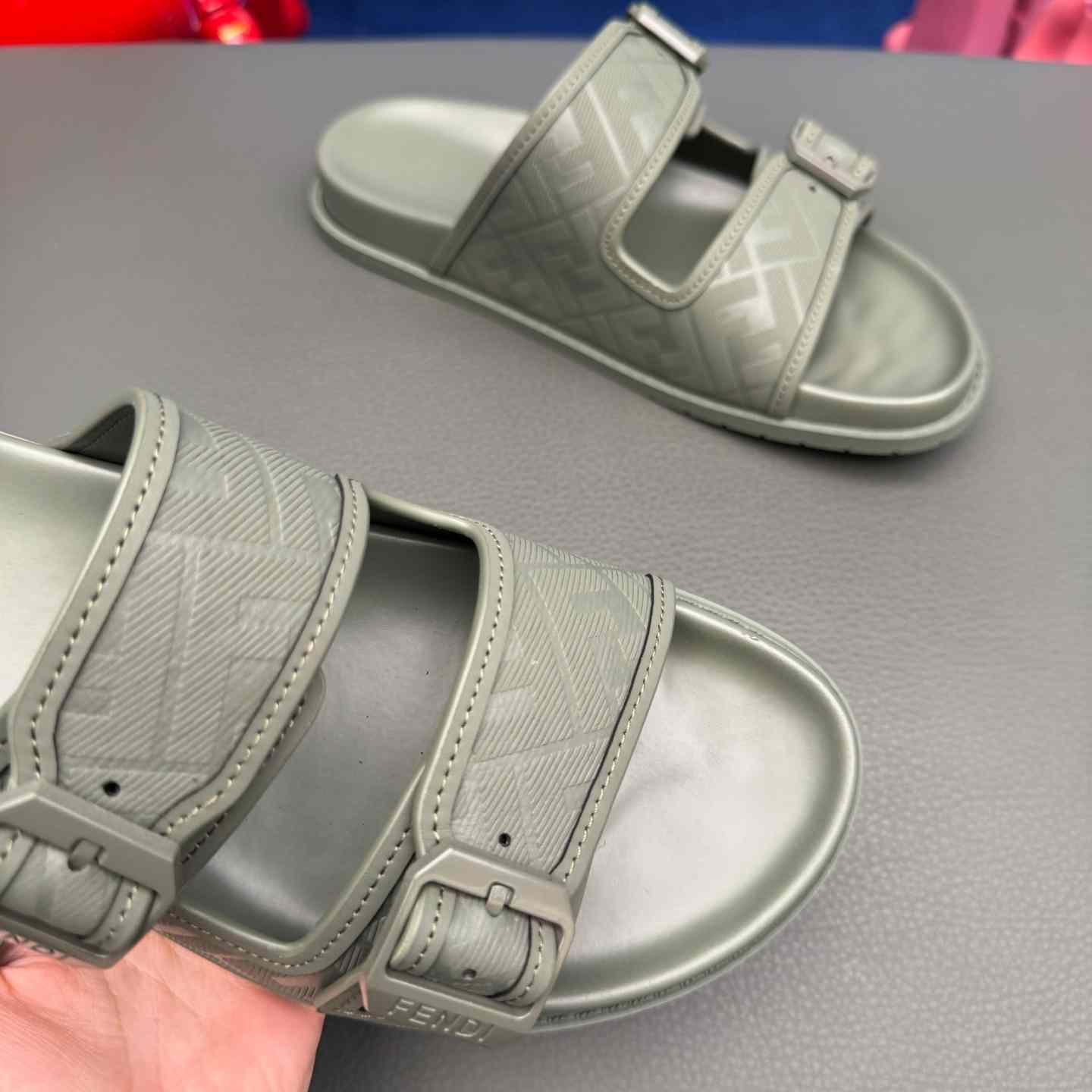 Fendi Feel Logo Sandals - DopestKickz