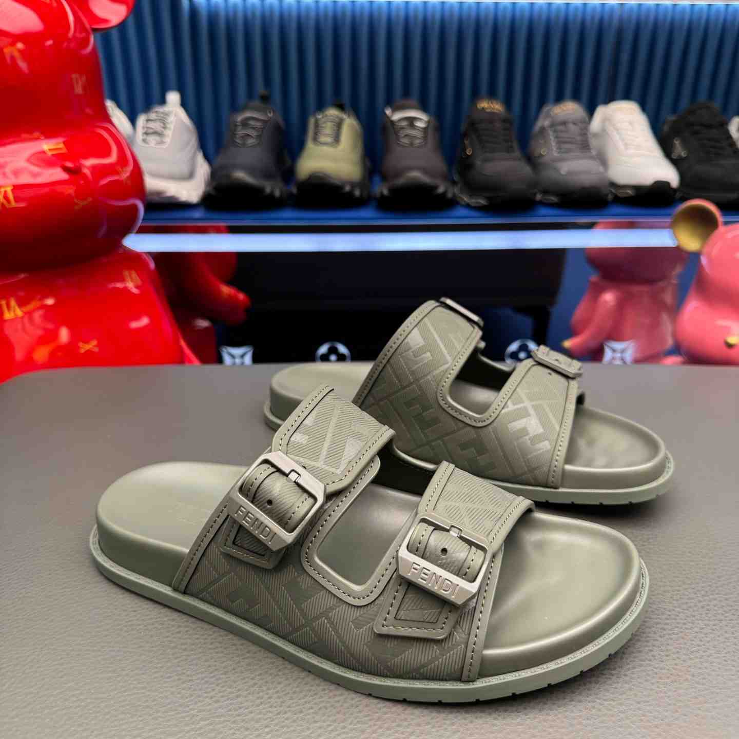 Fendi Feel Logo Sandals - DopestKickz