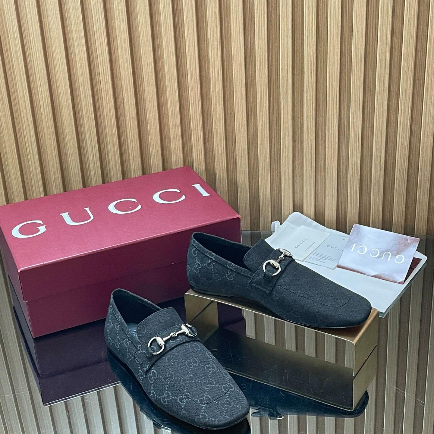 Gucci  Ragazzo Loafer - DopestKickz