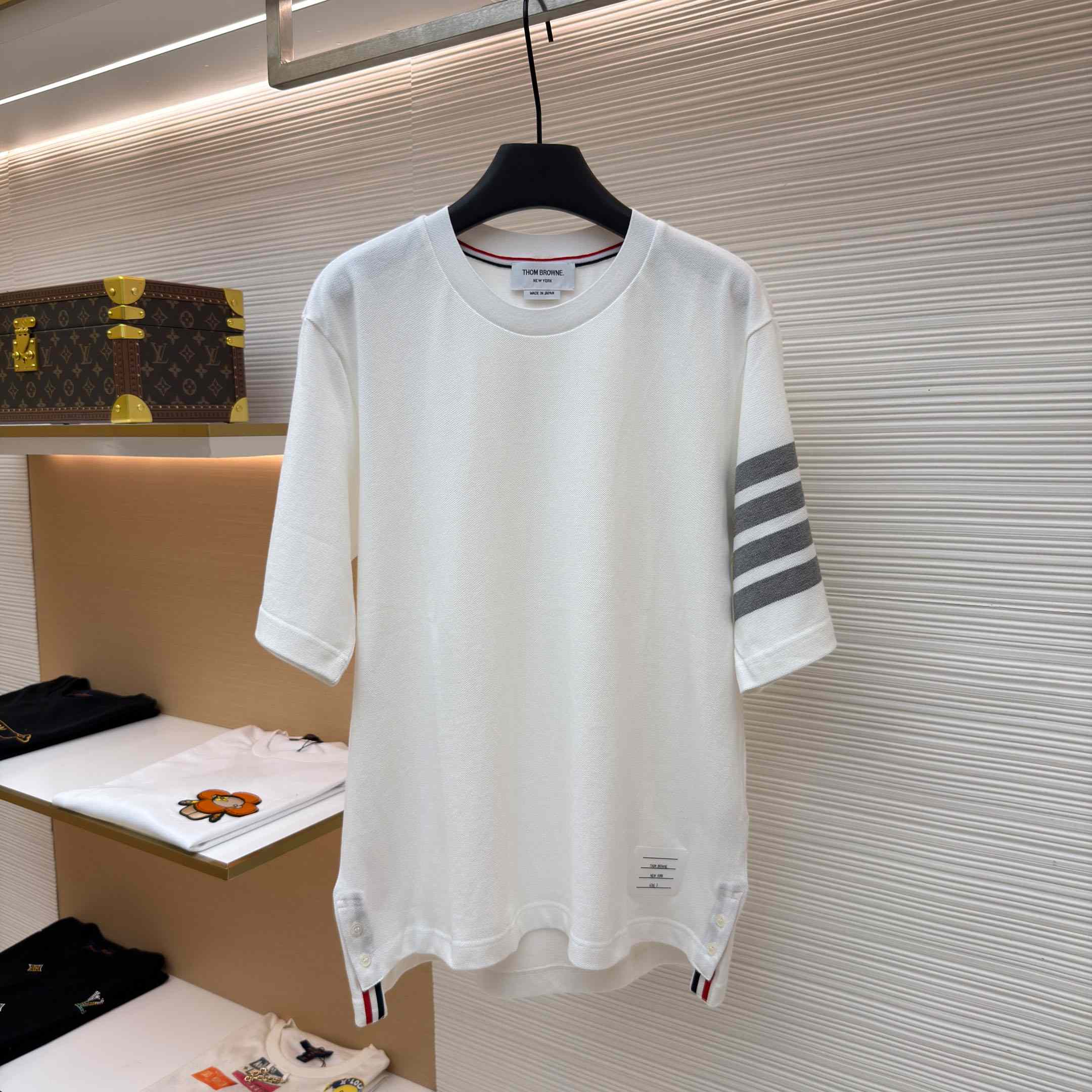 Thom Browne Cotton 4-Bar Short Sleeve T-Shirt - DopestKickz
